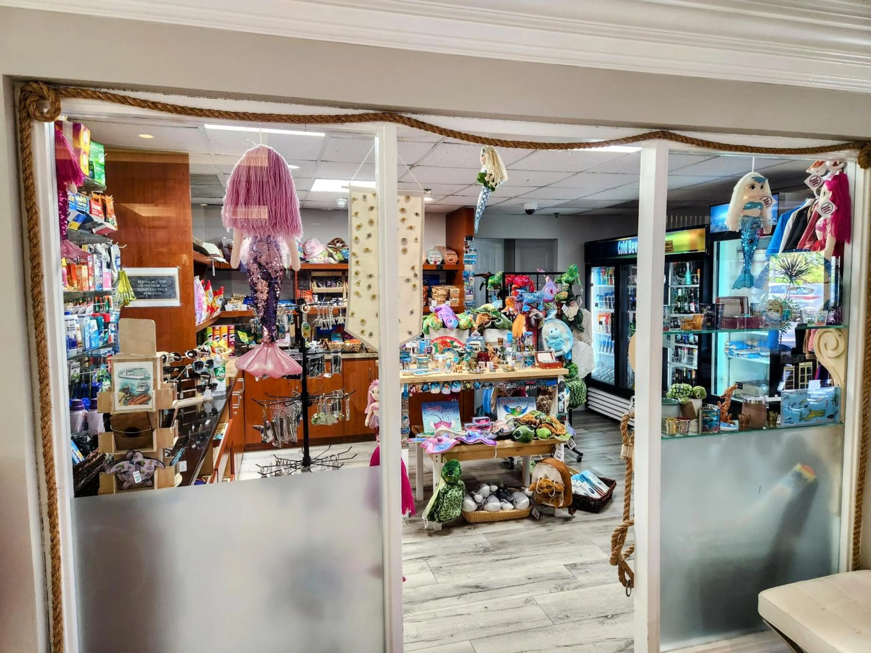 Restaurant/places to eat in Holiday Inn Resort Grand Cayman by IHG