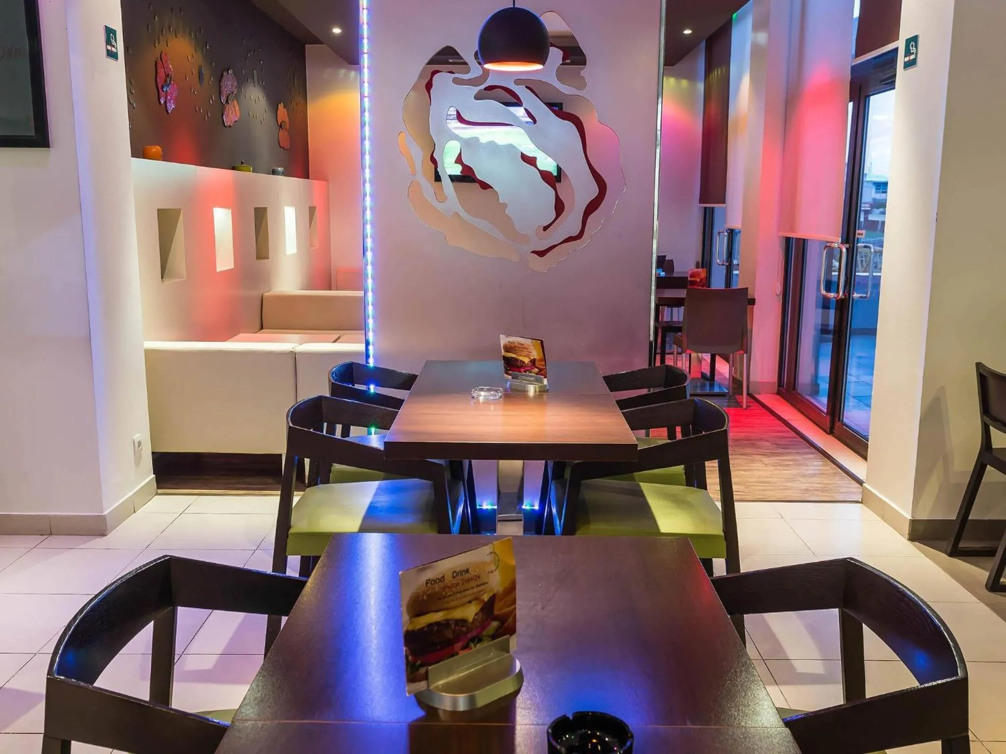 Lounge or bar in ibis Oran les Falaises