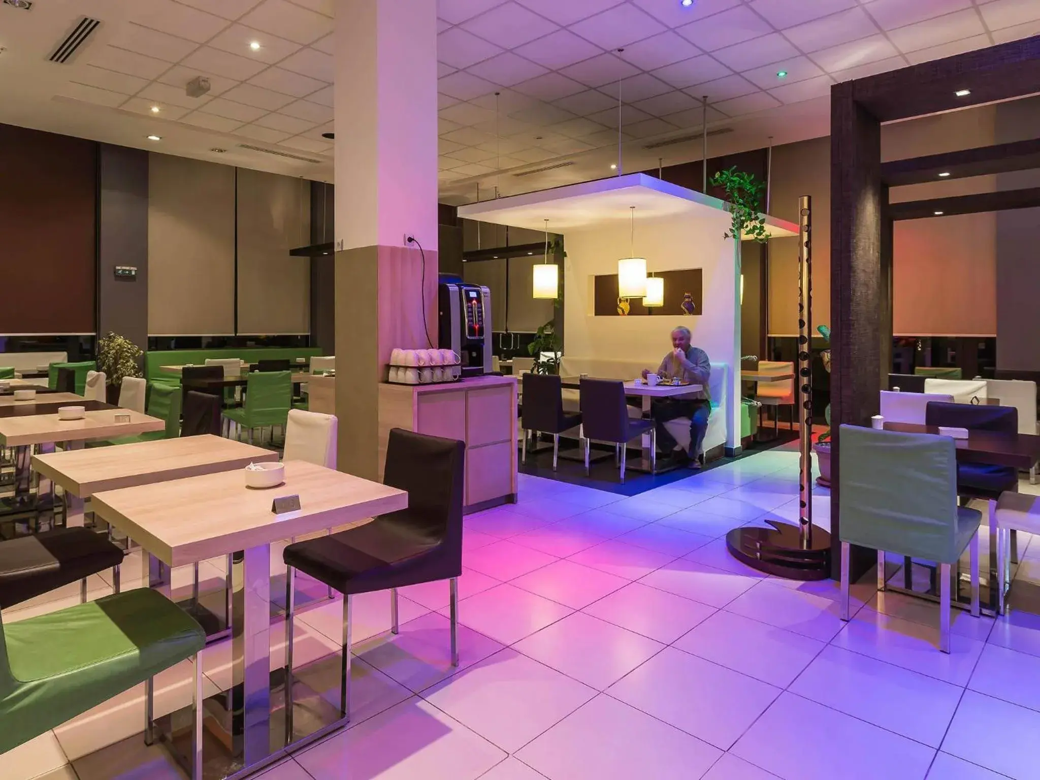 Restaurant/places to eat in ibis Oran les Falaises Restaurant/places to eat in ibis Oran les Falaises