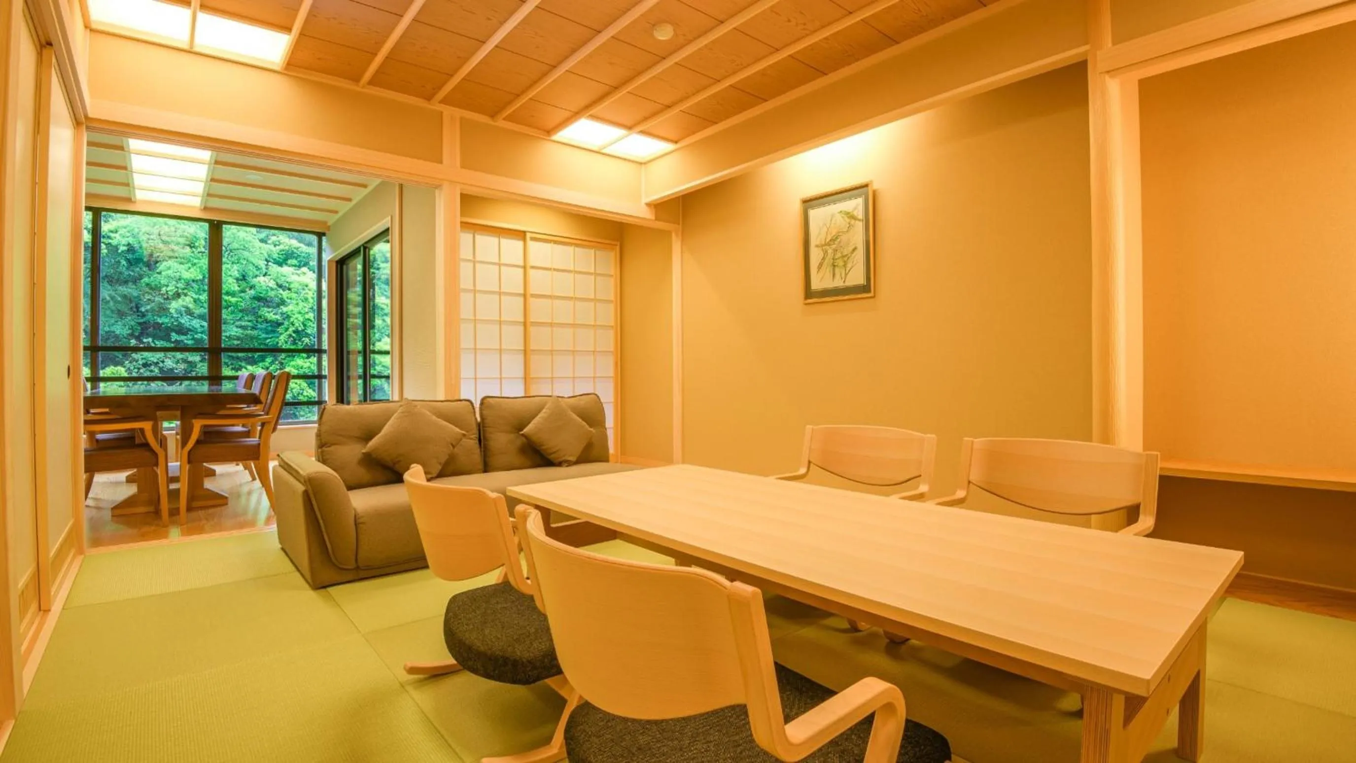 Living room in Shirasagiyu Tawaraya