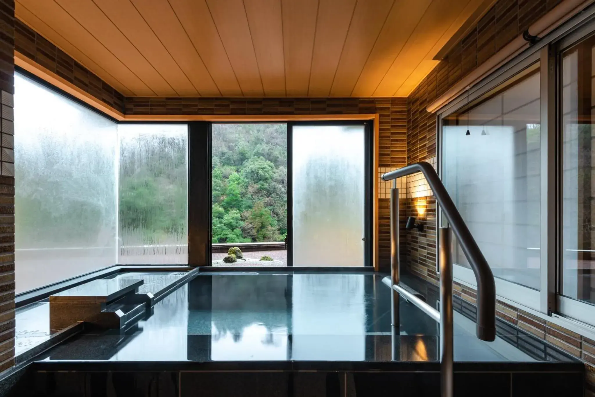 Special Japanese-Western Room with Semi Open-Air Bath and Mountain View - New as of 2022 in Shirasagiyu Tawaraya Special Japanese-Western Room with Semi Open-Air Bath and Mountain View - New as of 2022 in Shirasagiyu Tawaraya