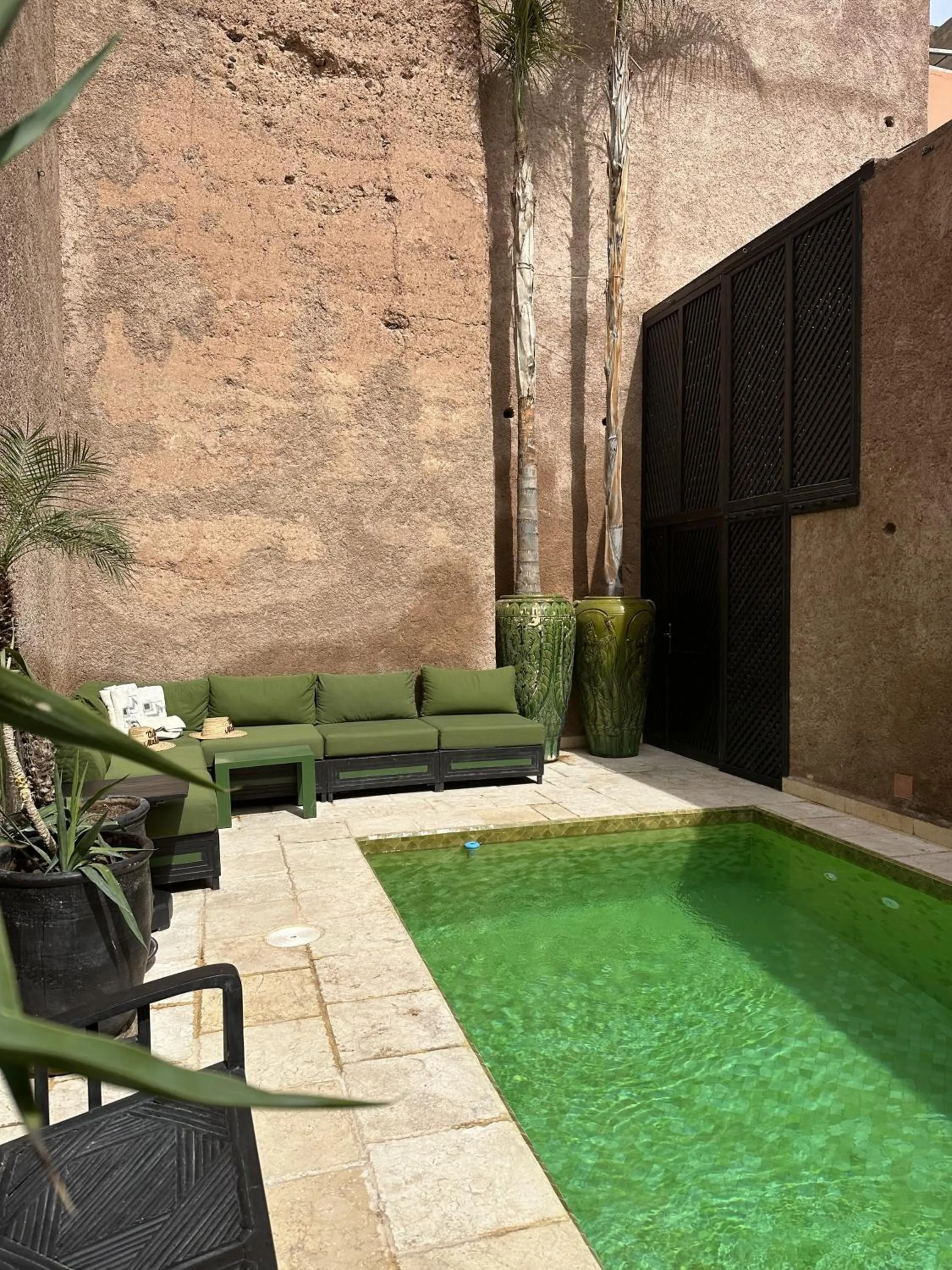 Swimming pool in Villa Makassar