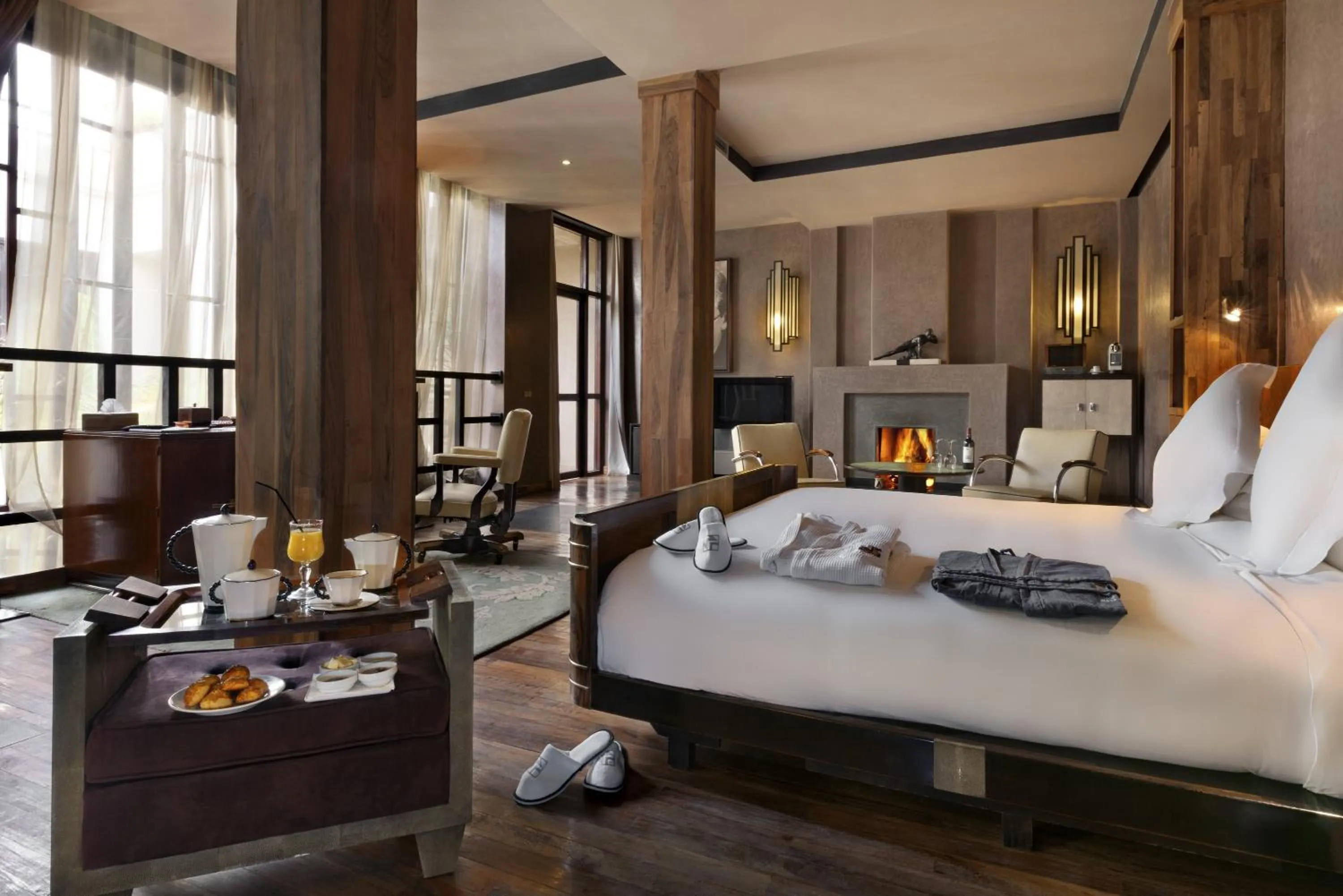 Bed in Villa Makassar