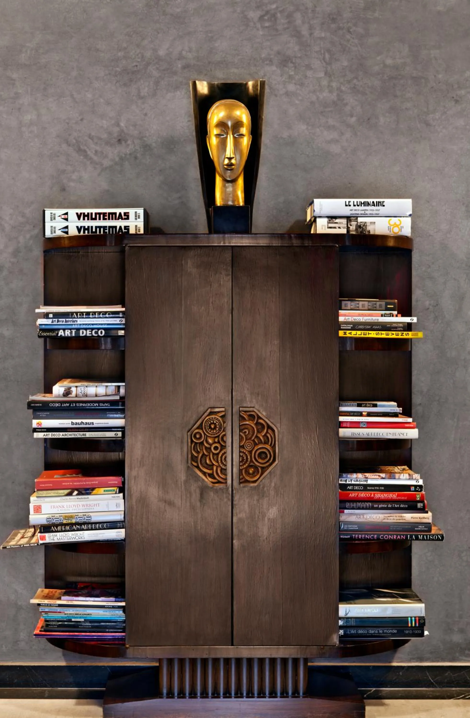 Library in Villa Makassar