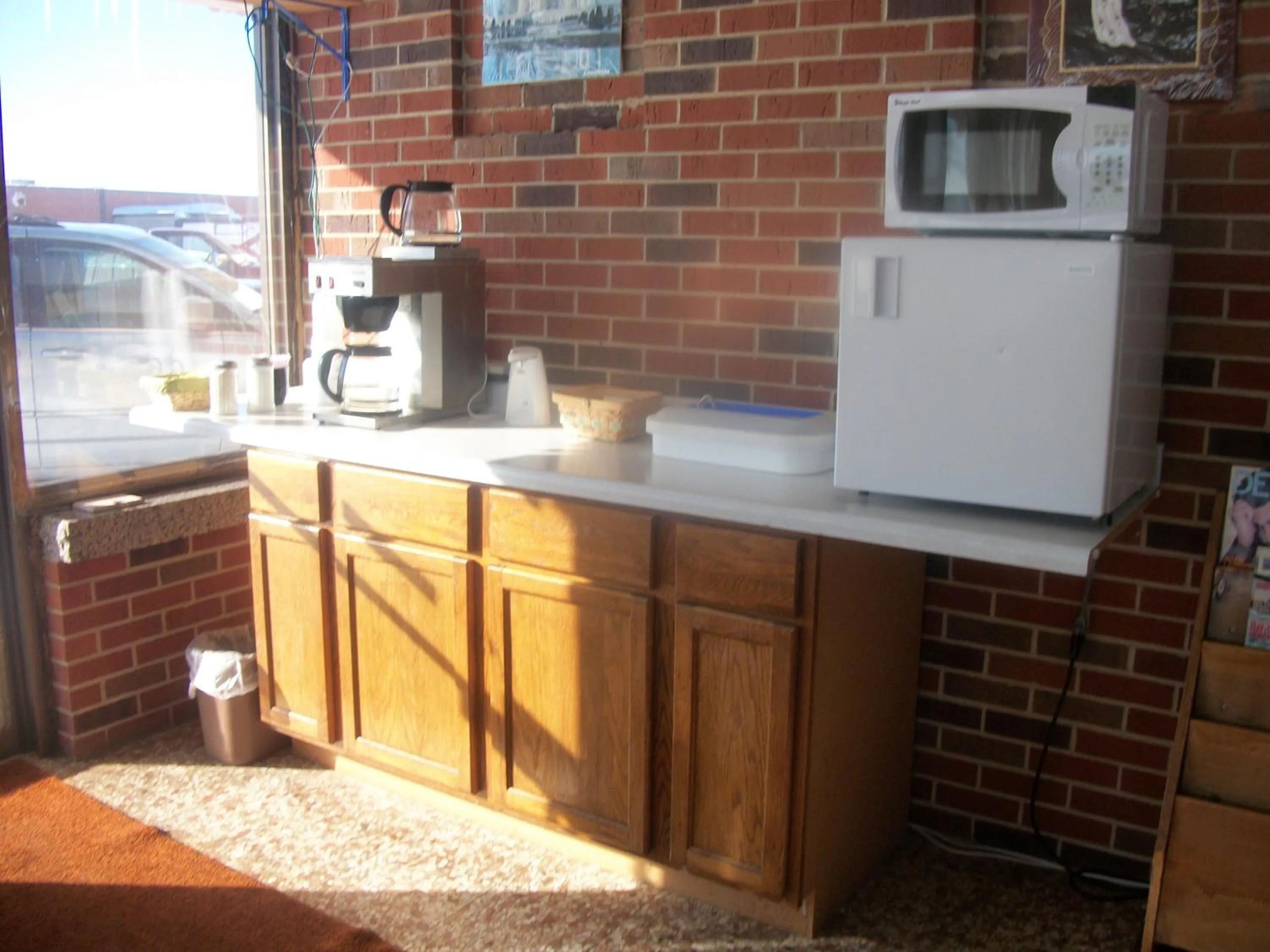 Breakfast in Budget Inn Motel