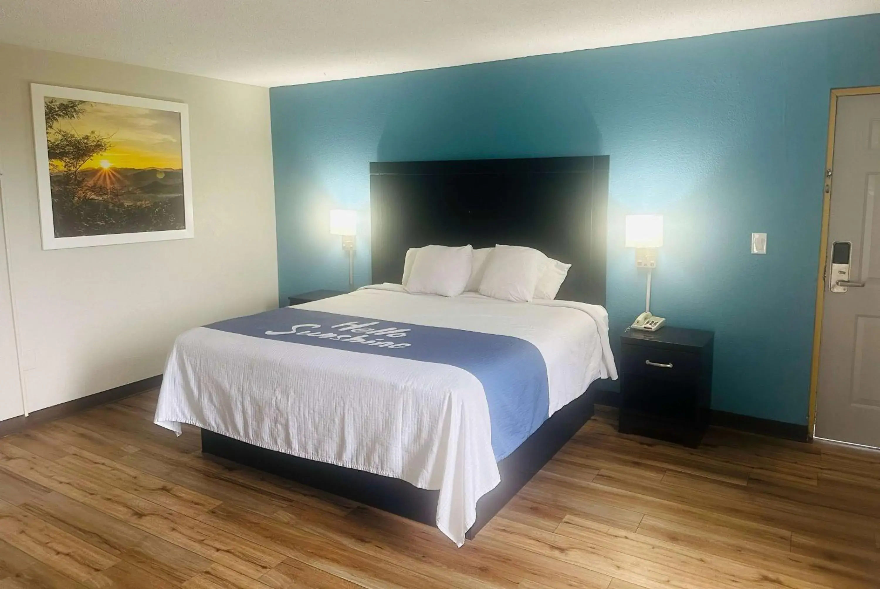 King Room - Smoking in Days Inn by Wyndham Easley West Of Greenville/Clemson Area King Room - Smoking in Days Inn by Wyndham Easley West Of Greenville/Clemson Area