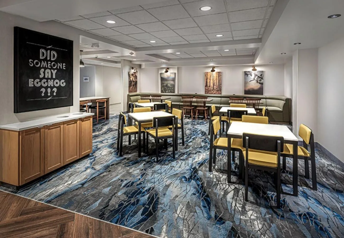 Seating area in Fairfield by Marriott Inn & Suites Rome NY