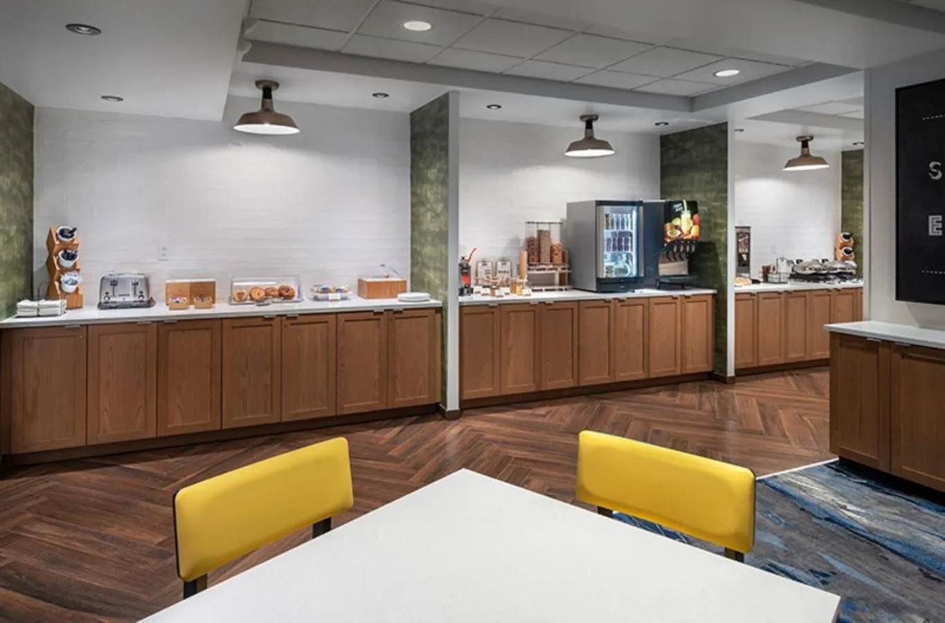 Breakfast in Fairfield by Marriott Inn & Suites Rome NY