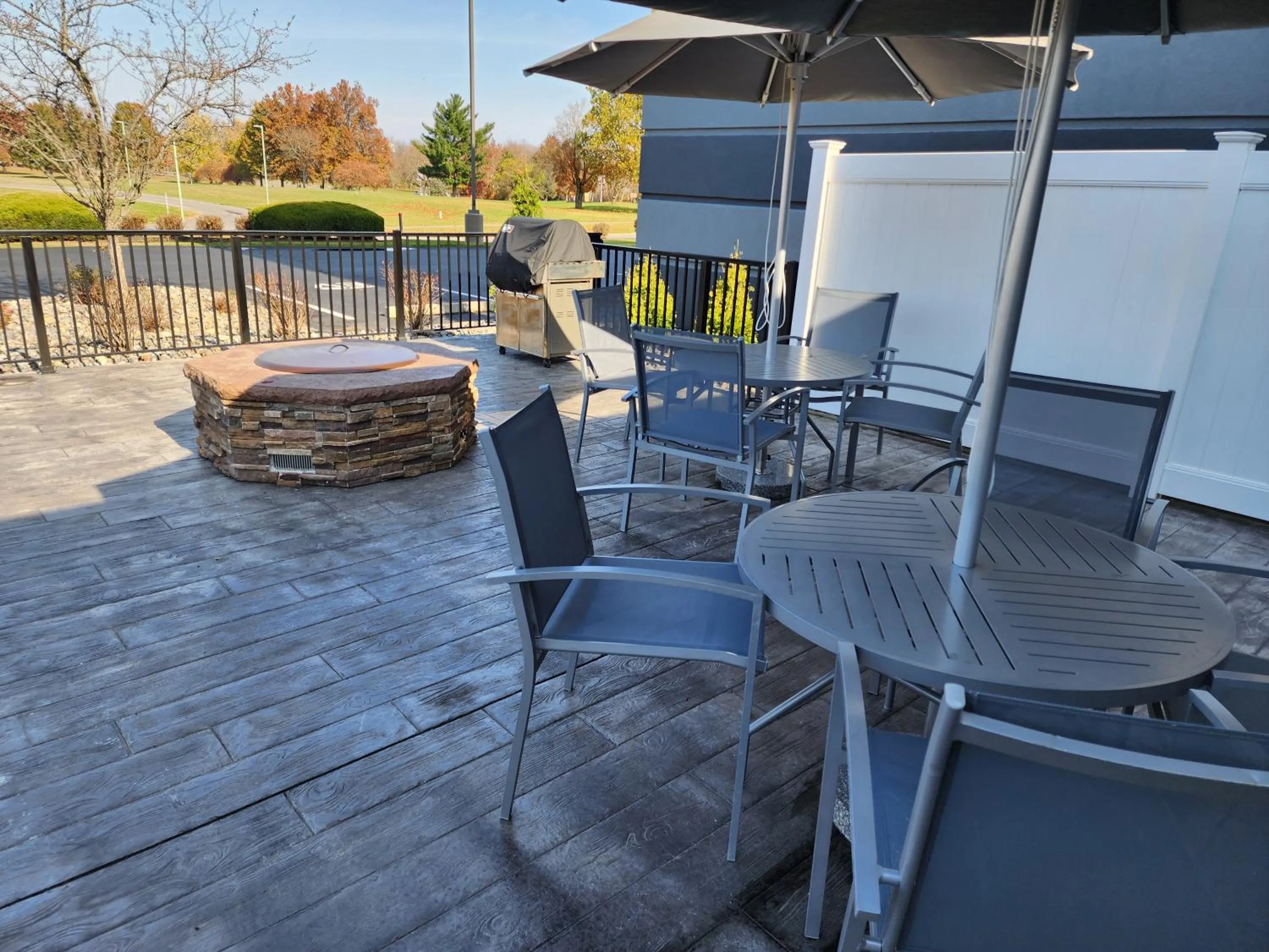 Patio in Fairfield by Marriott Inn & Suites Rome NY