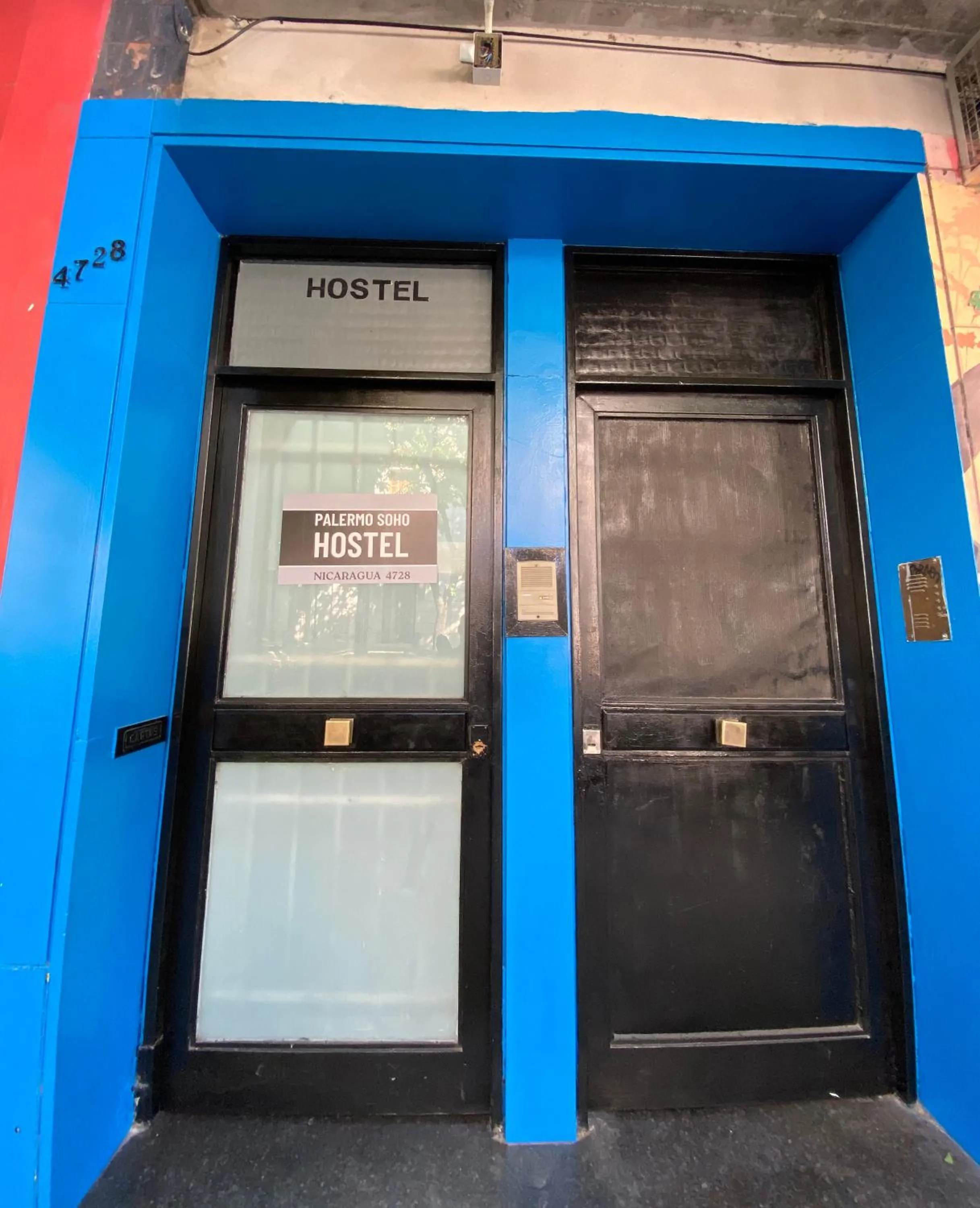 Facade/entrance in Palermo Soho Hostel