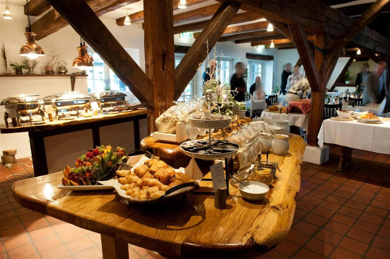 Buffet breakfast in Benniksgaard Anneks