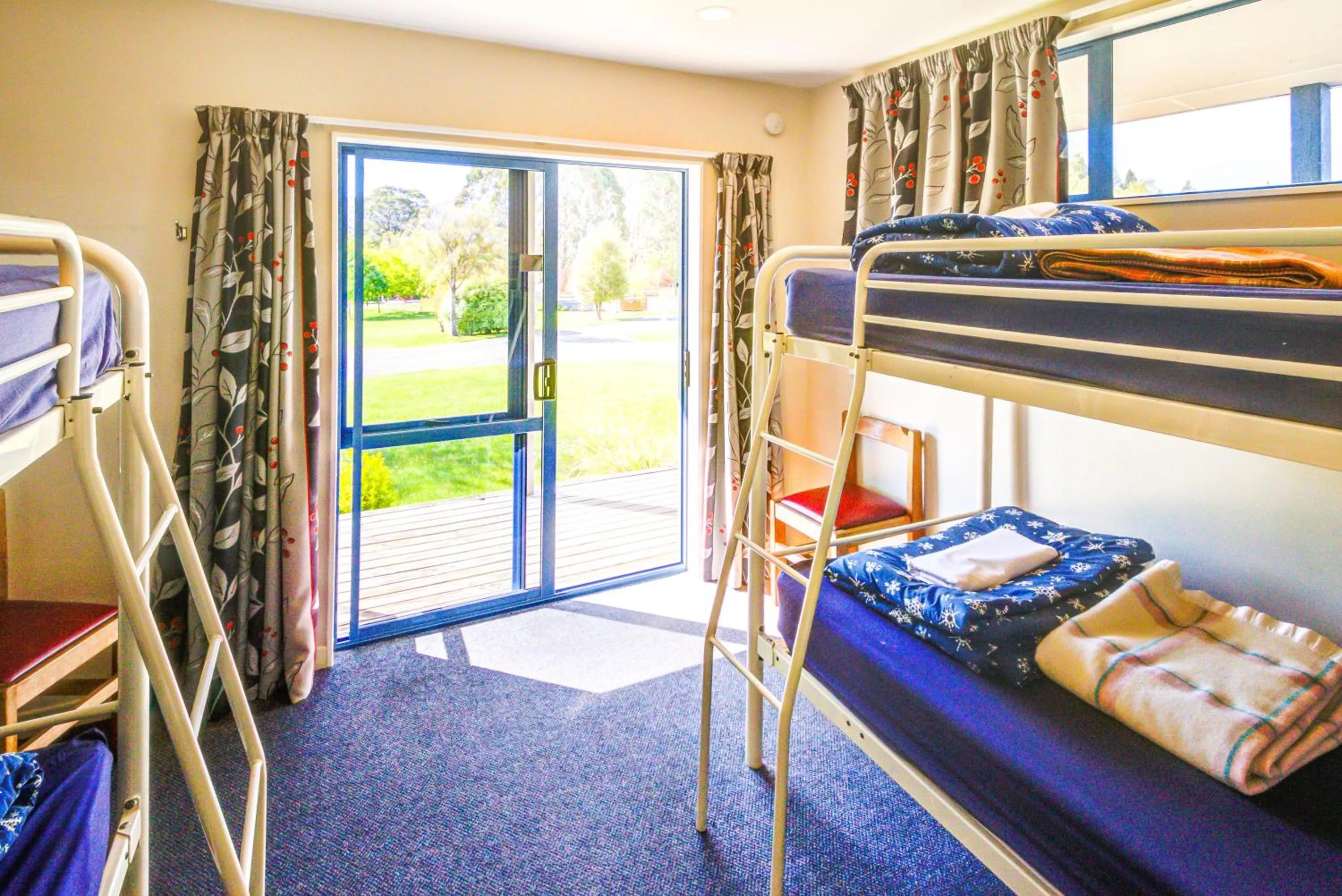 Bed in Te Anau Lakeview Holiday Park & Motels