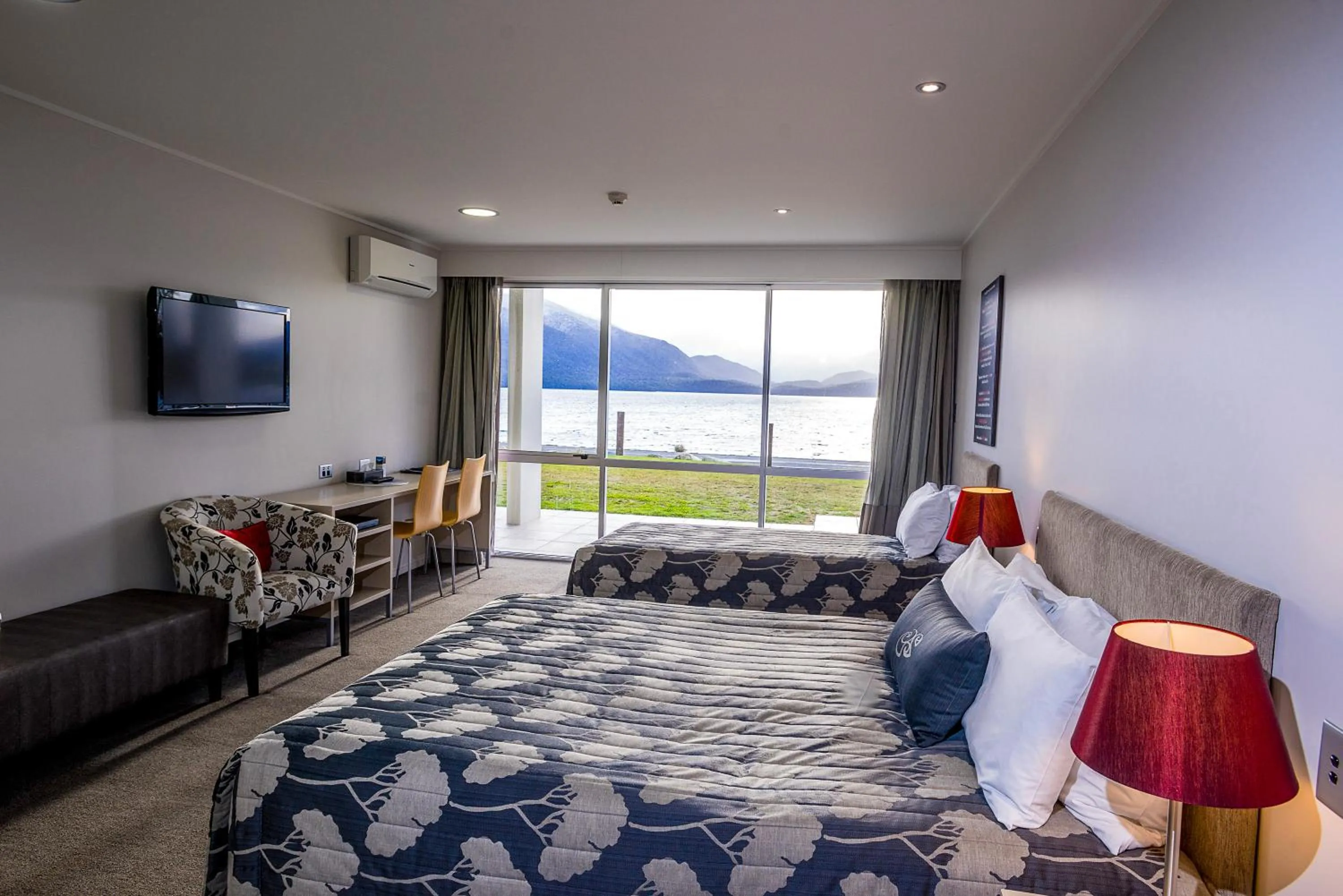 Bed in Te Anau Lakeview Holiday Park & Motels