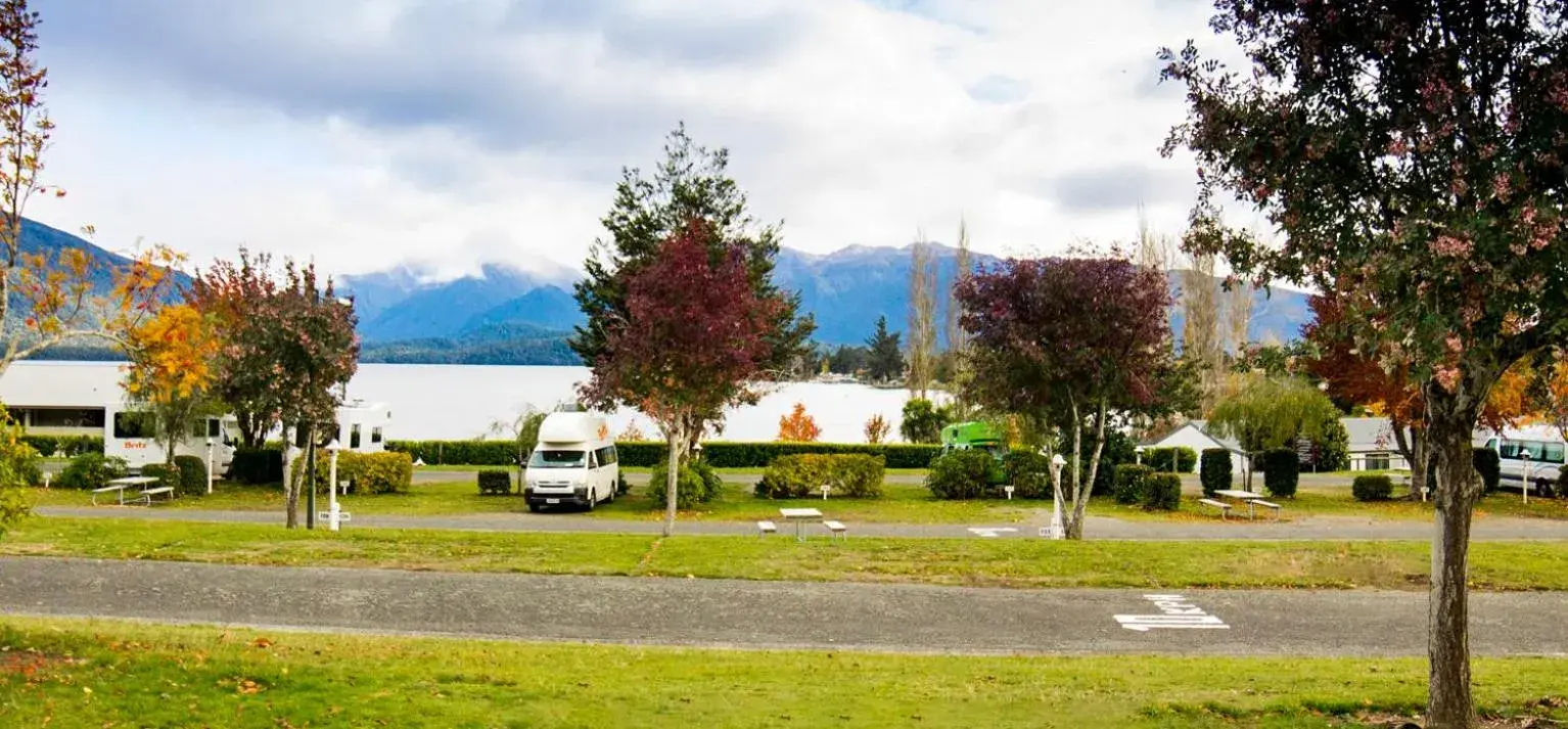 Garden view in Te Anau Lakeview Holiday Park & Motels Garden view in Te Anau Lakeview Holiday Park & Motels