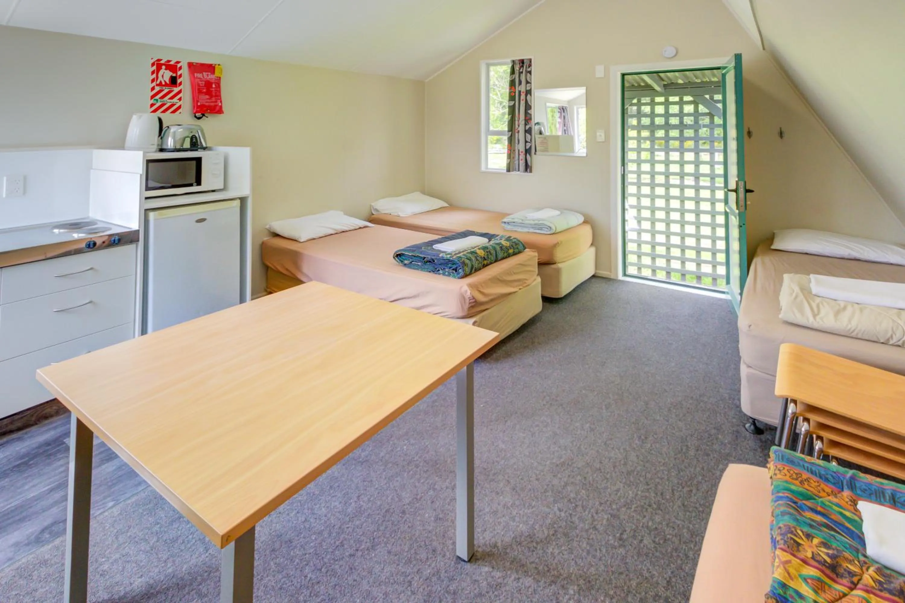 Bed in Te Anau Lakeview Holiday Park & Motels