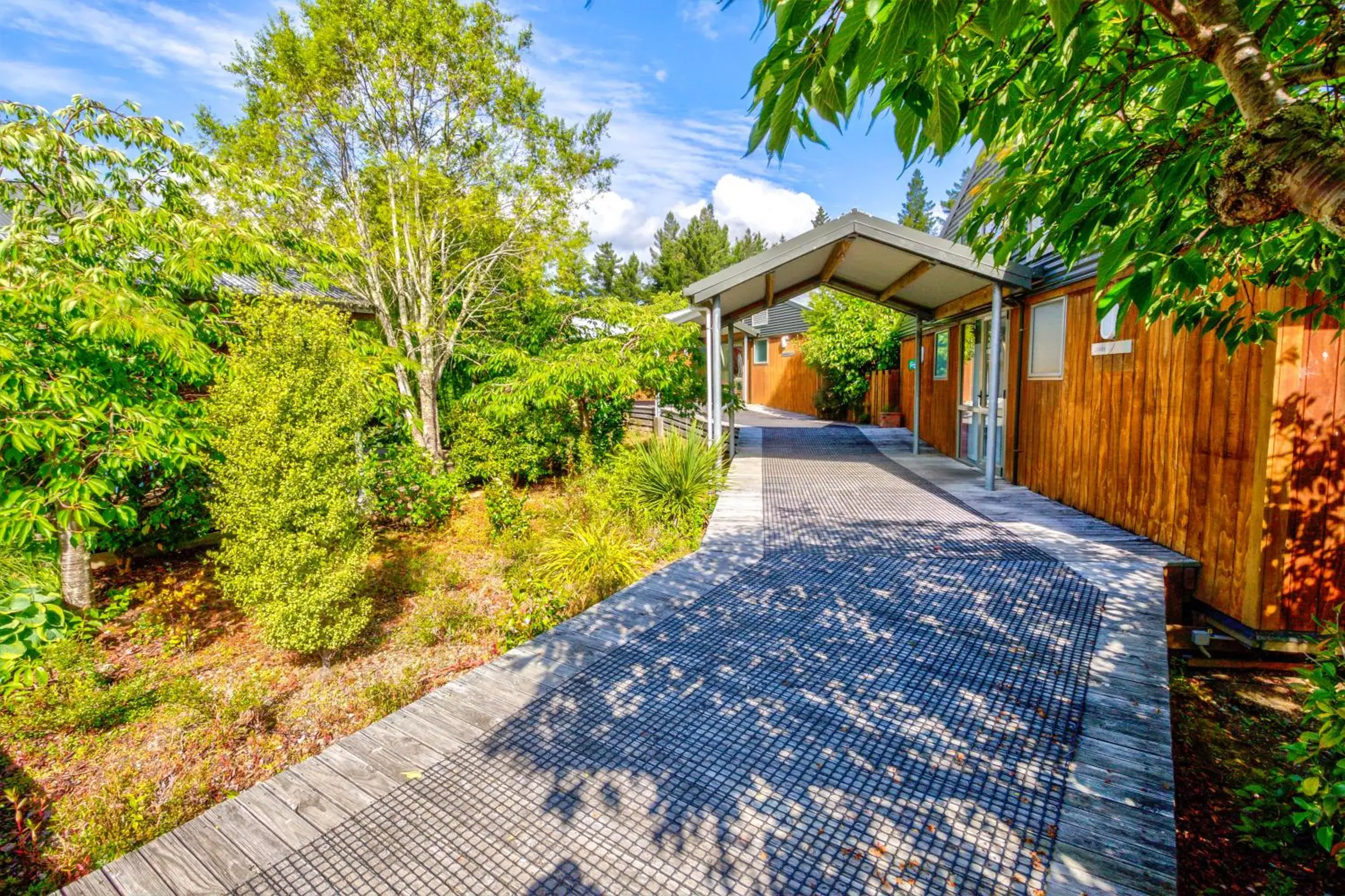 Property building in Te Anau Lakeview Holiday Park & Motels Property building in Te Anau Lakeview Holiday Park & Motels