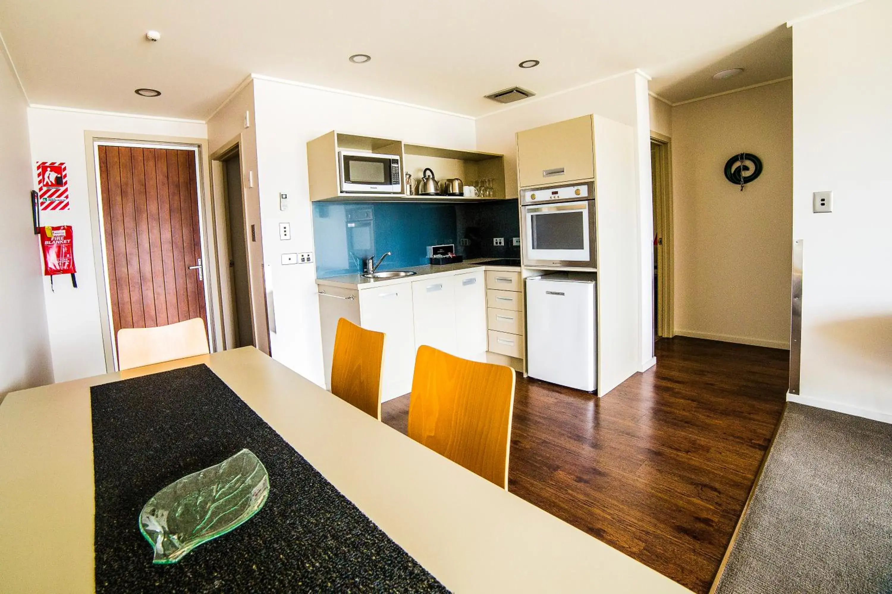 Kitchen or kitchenette in Te Anau Lakeview Holiday Park & Motels Kitchen or kitchenette in Te Anau Lakeview Holiday Park & Motels