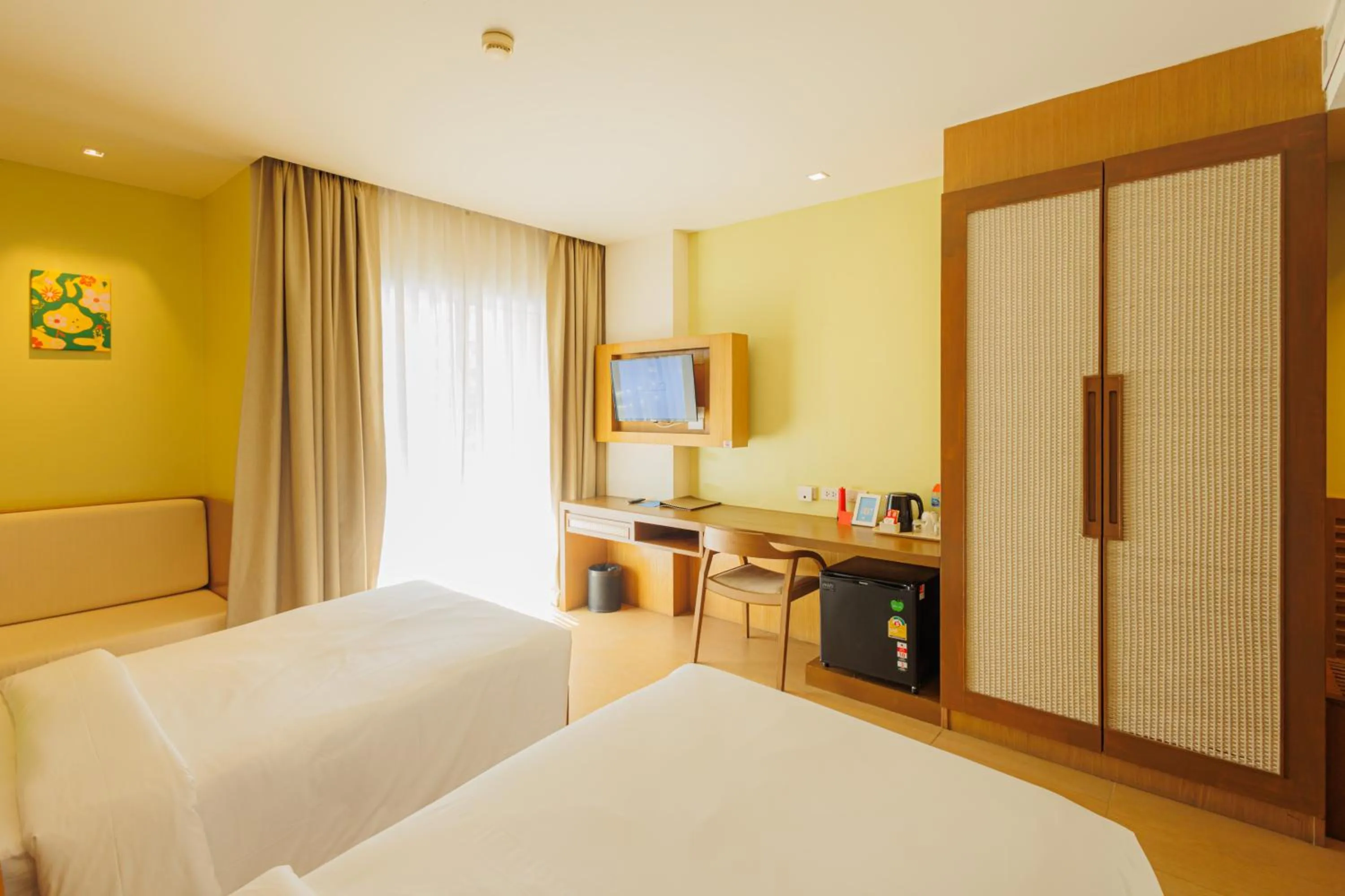 Bedroom, Bed in ASHLEE Plaza Patong Hotel & Spa