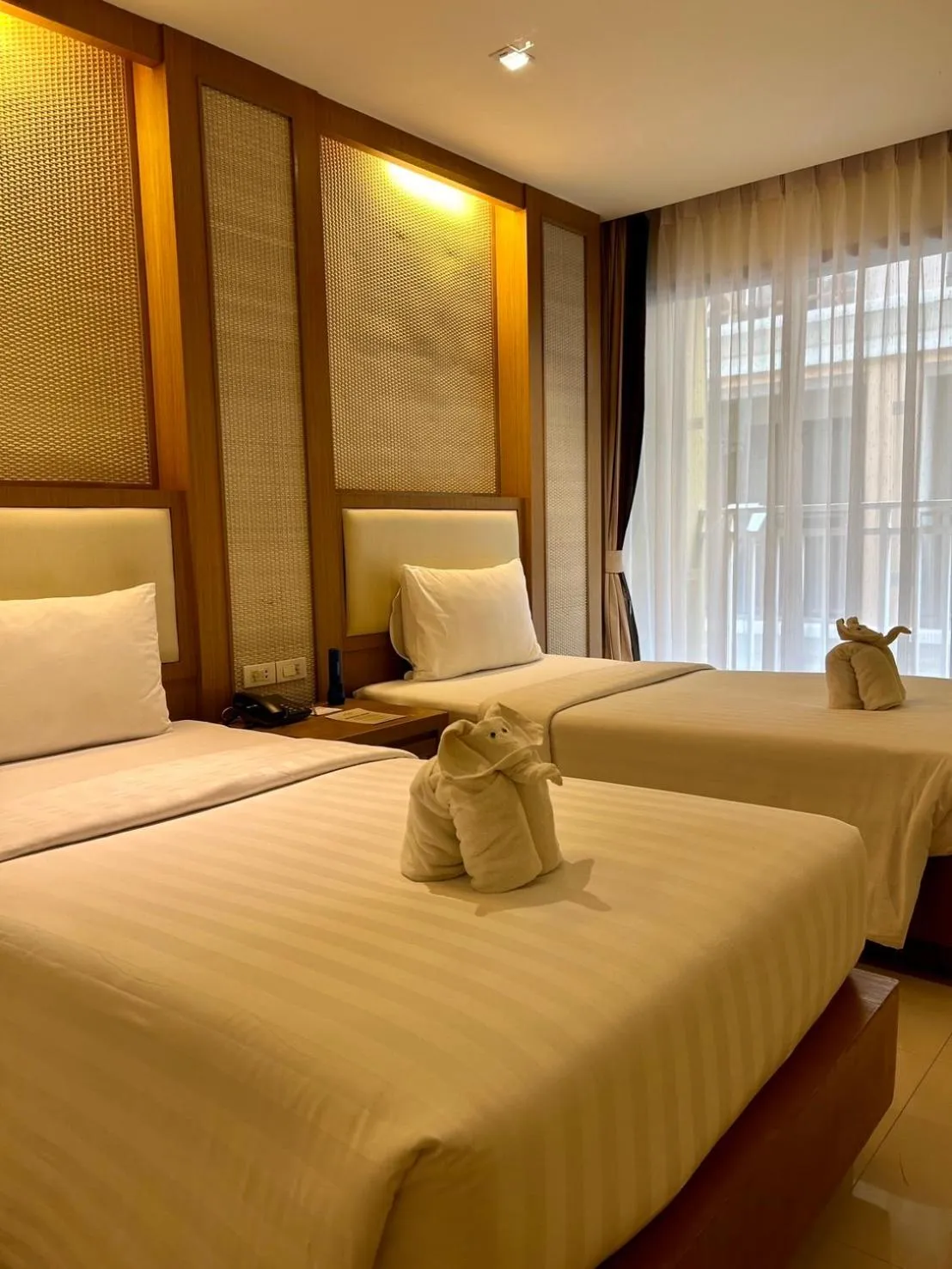 Standard Twin Room in ASHLEE Plaza Patong Hotel & Spa