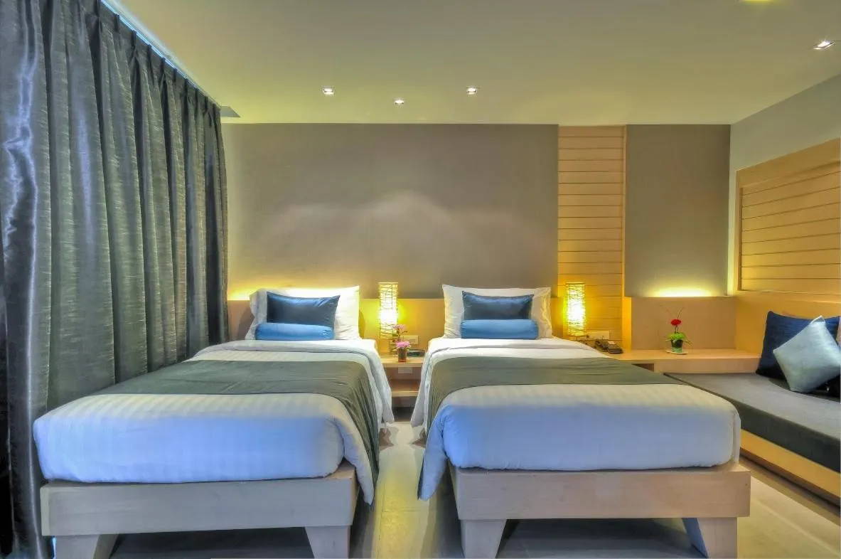 Bedroom, Bed in ASHLEE Heights Hotel Patong