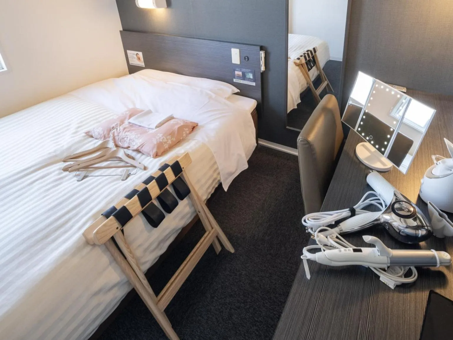 Bed in Super Hotel Asahikawa