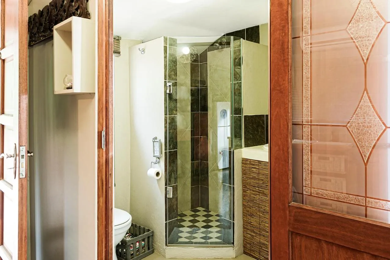 Bathroom in Glenda's Guest Suites