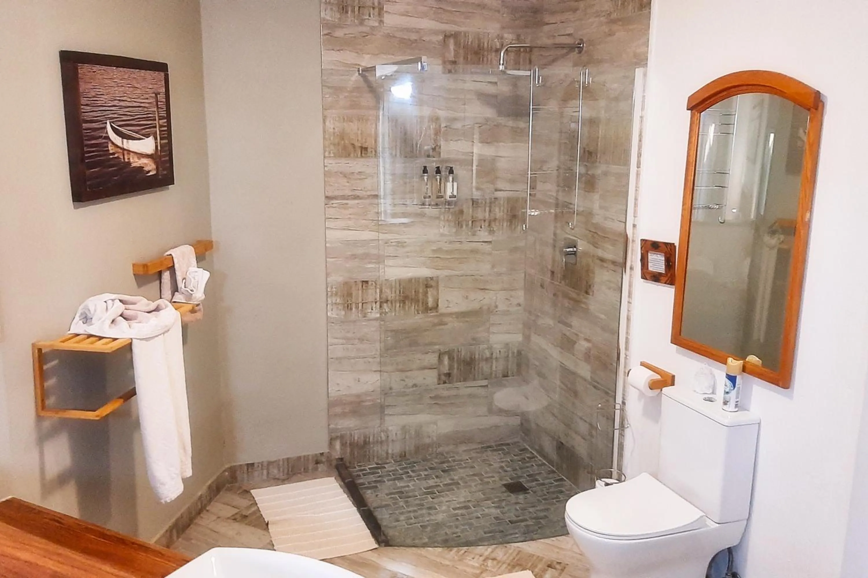 Bathroom in Glenda's Guest Suites