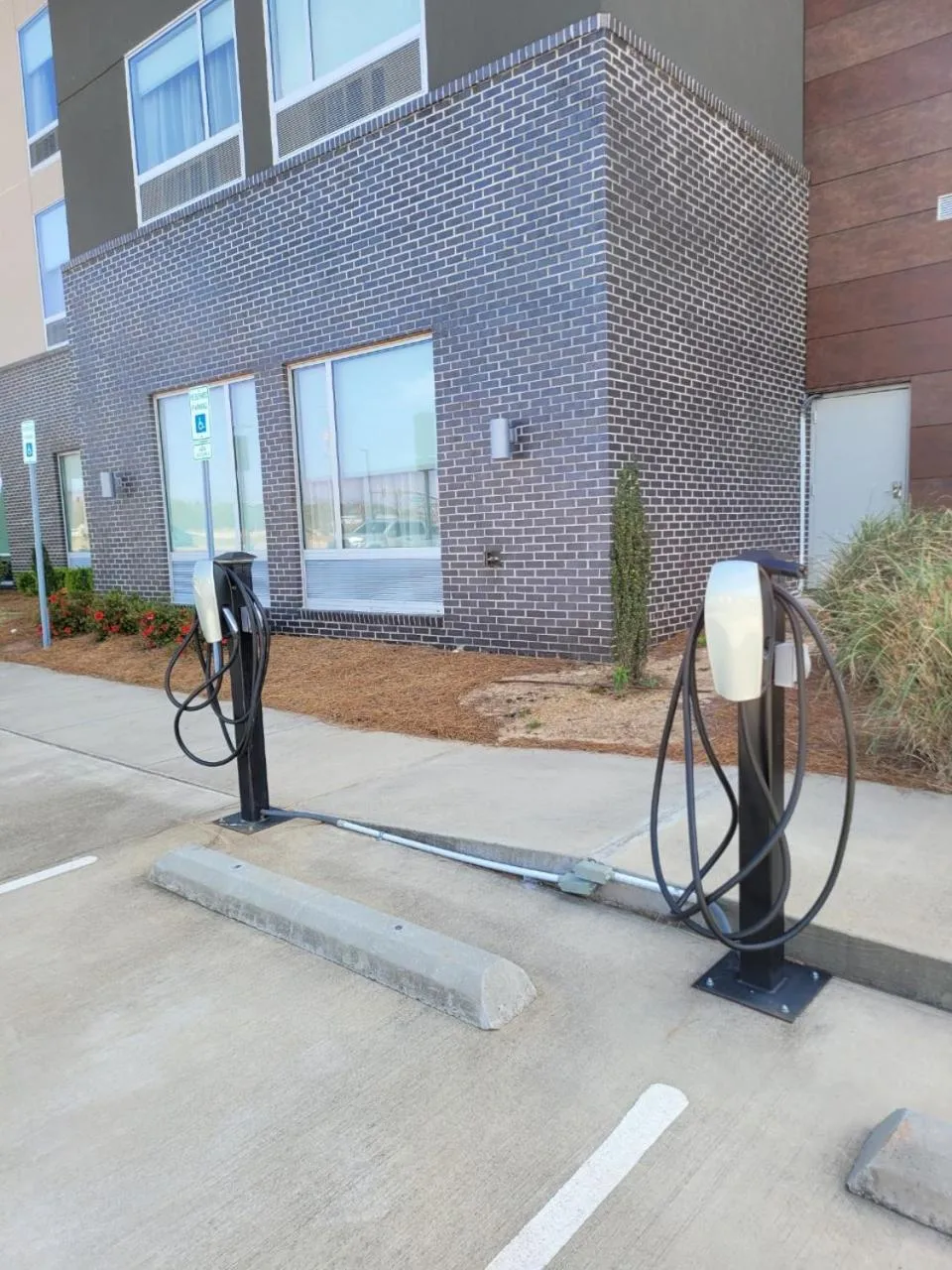 Parking in La Quinta by Wyndham Opelika Auburn