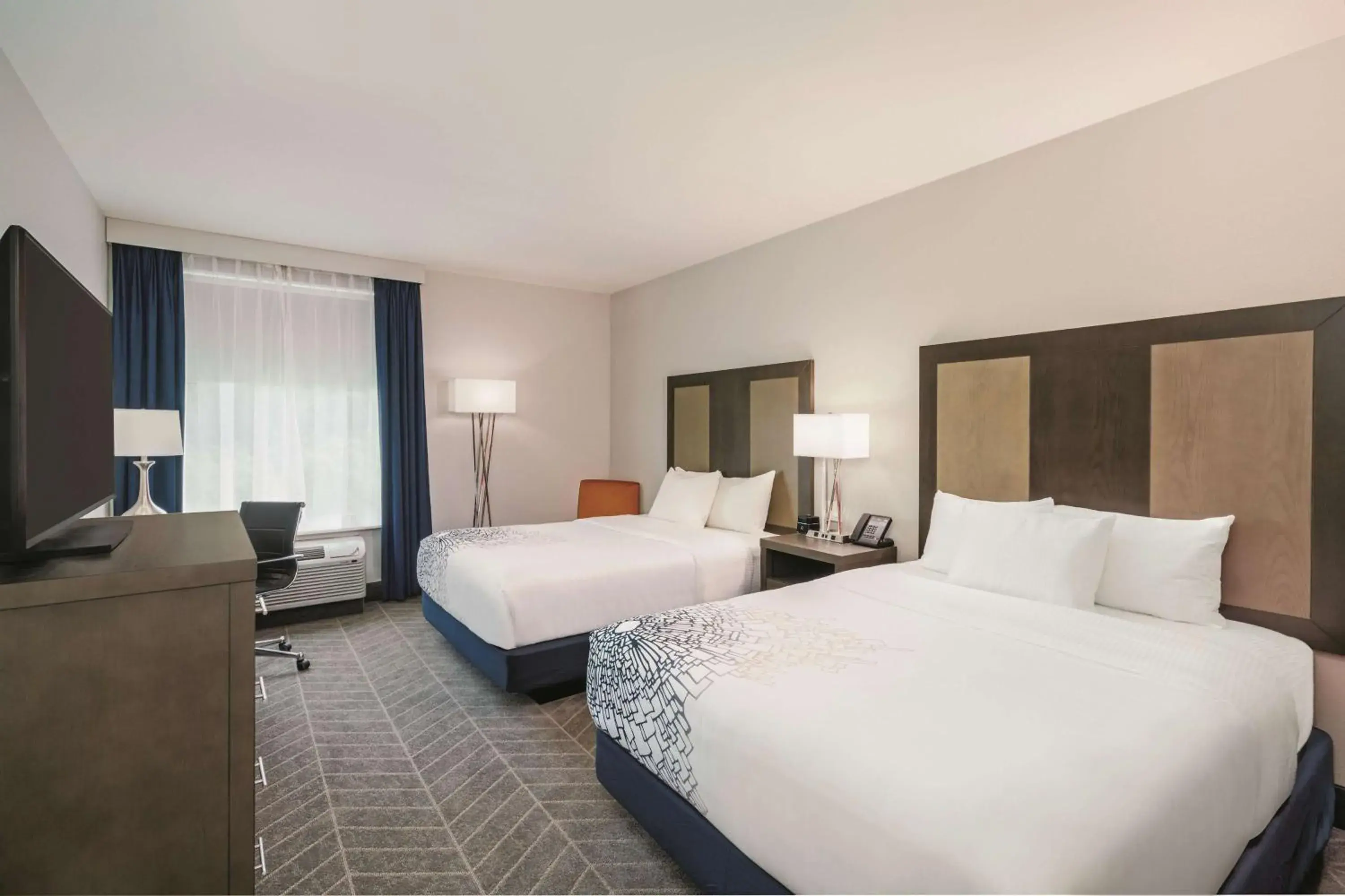 Queen Room with Two Queen Beds in La Quinta by Wyndham Opelika Auburn Queen Room with Two Queen Beds in La Quinta by Wyndham Opelika Auburn