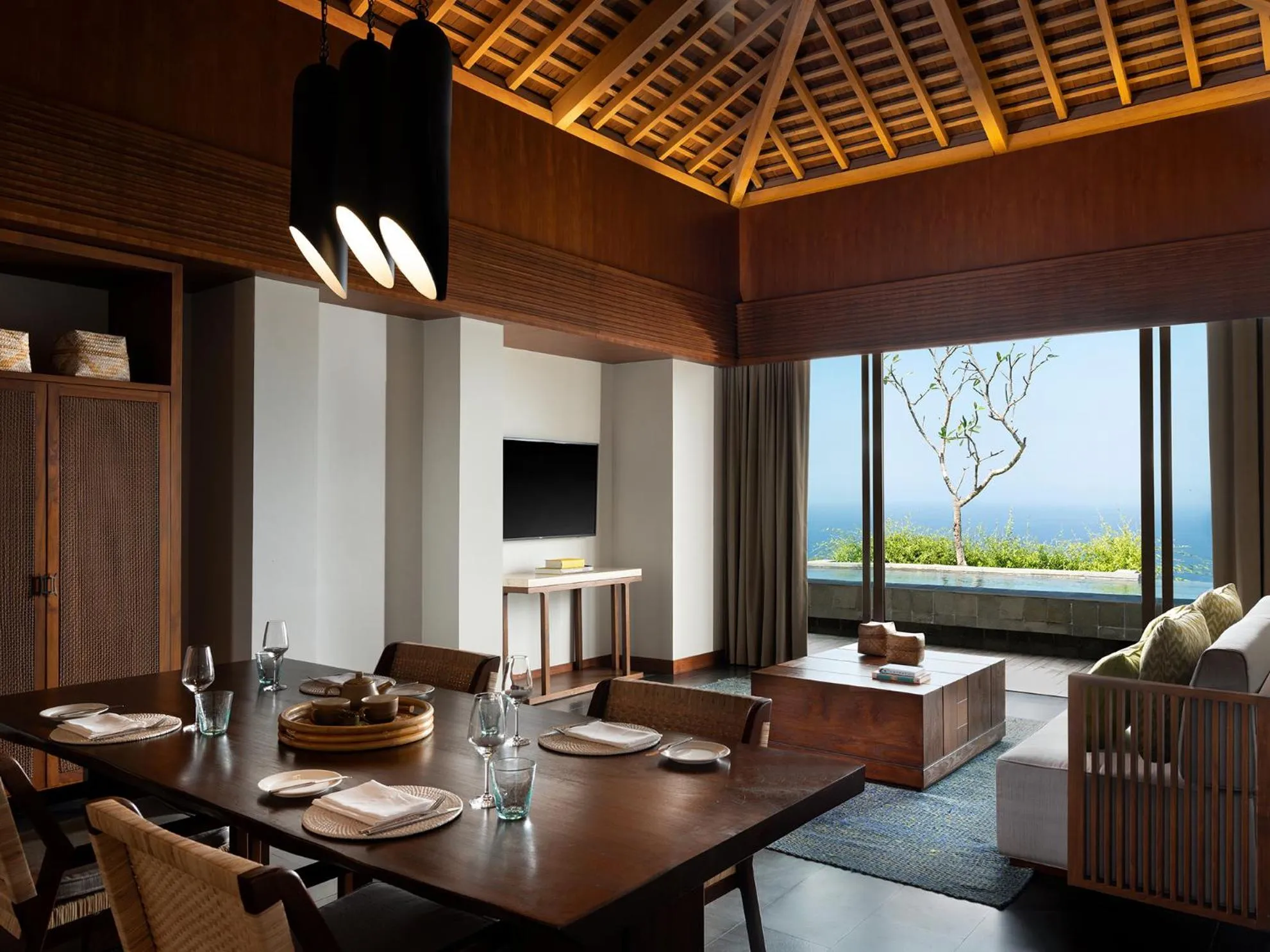 TV and multimedia in Six Senses Uluwatu
