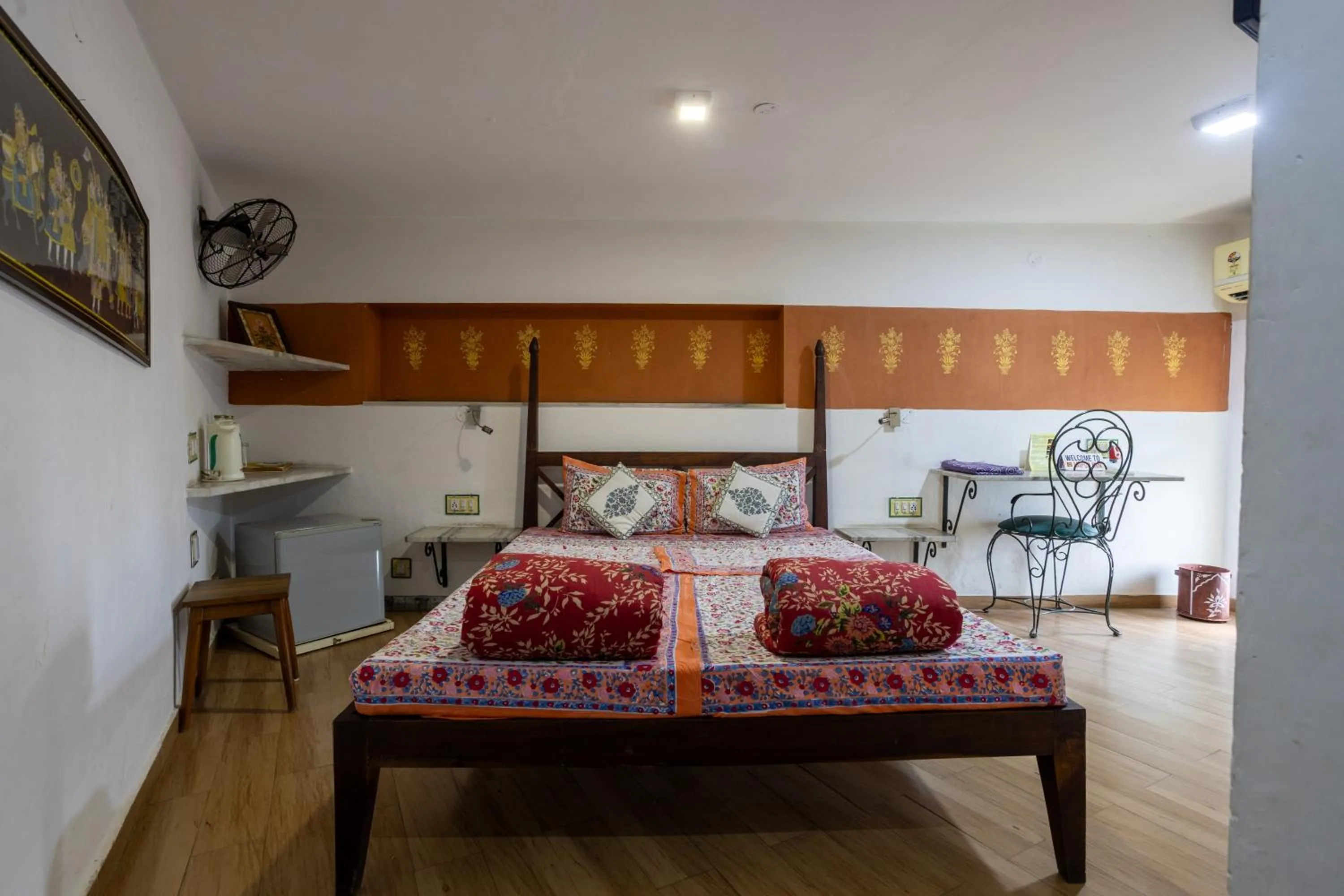 Bedroom, Bed in Jaipur Inn