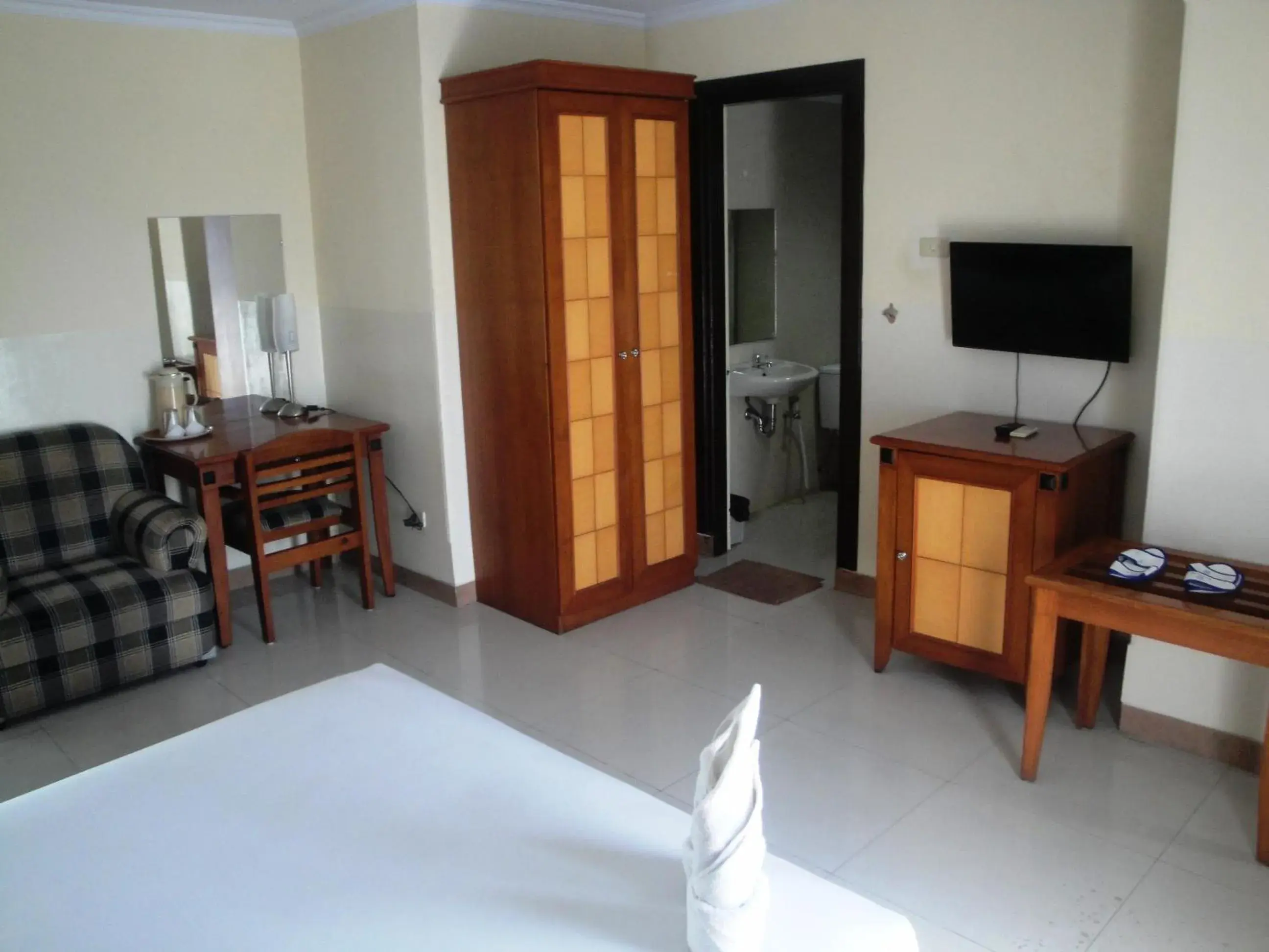 Deluxe Double Room in Hotel Celebes Deluxe Double Room in Hotel Celebes