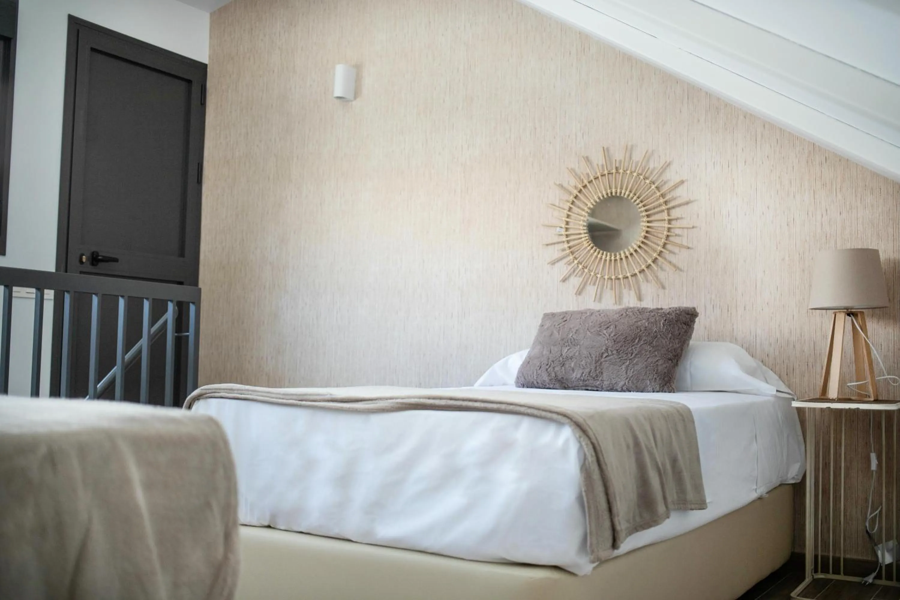 Bedroom, Bed in Feelathome Mártires Apartments