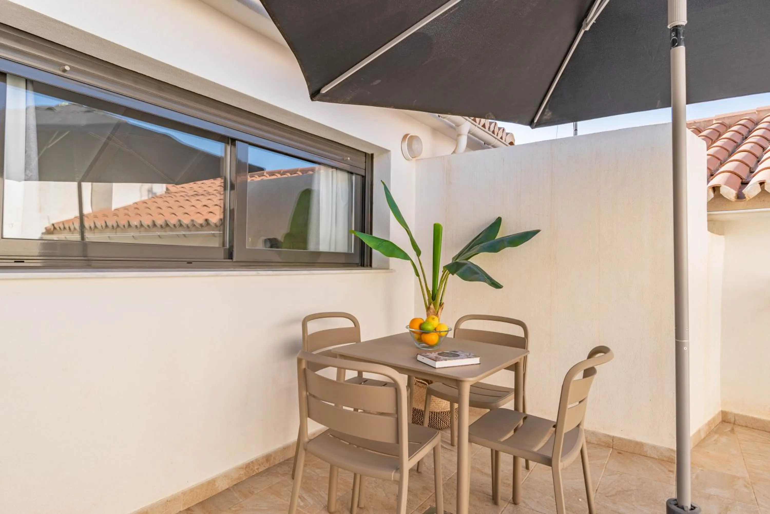 View (from property/room) in Feelathome Mártires Apartments