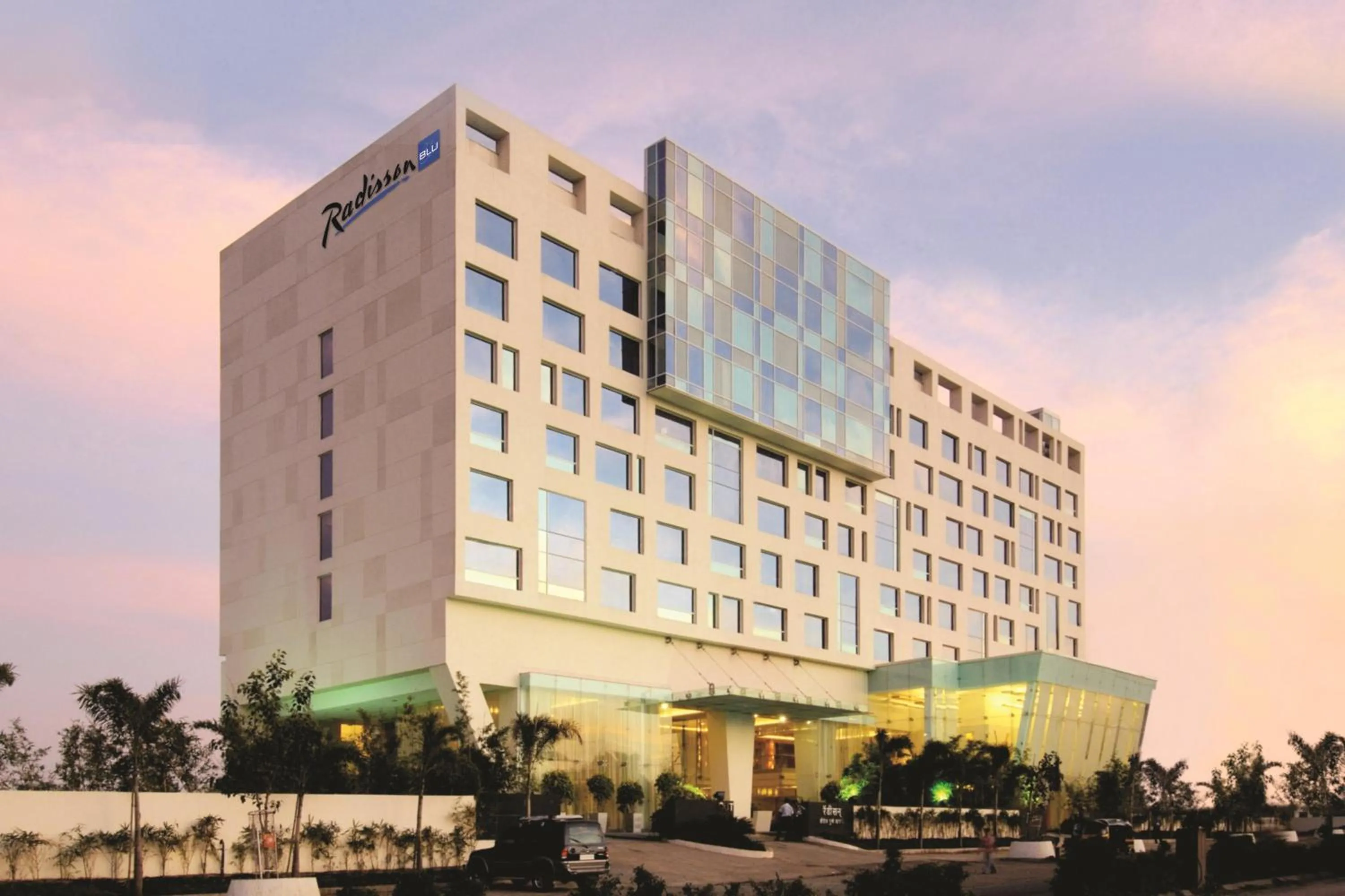 Property building in Radisson Blu Hotel Pune Kharadi