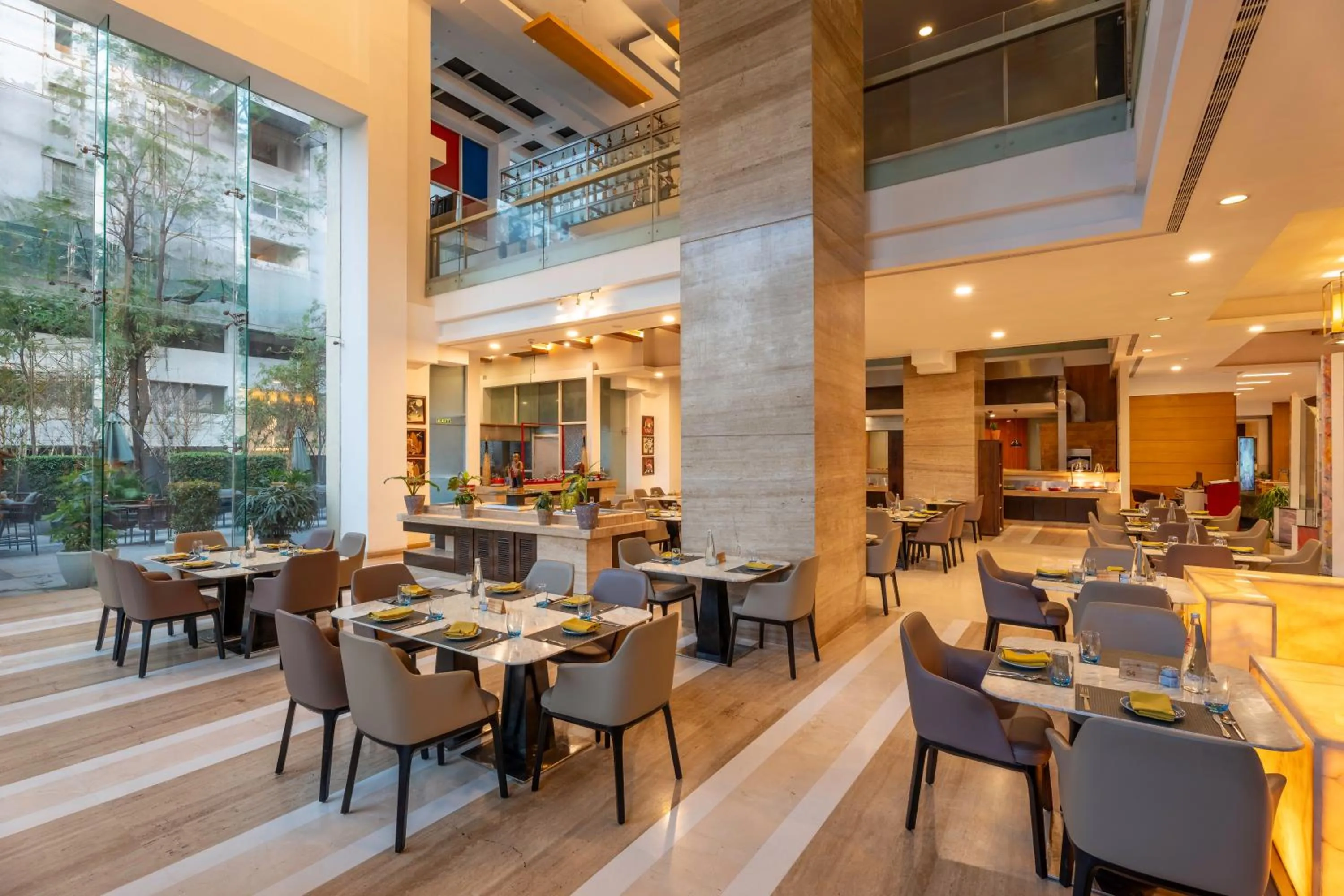 Restaurant/places to eat in Radisson Blu Hotel Pune Kharadi