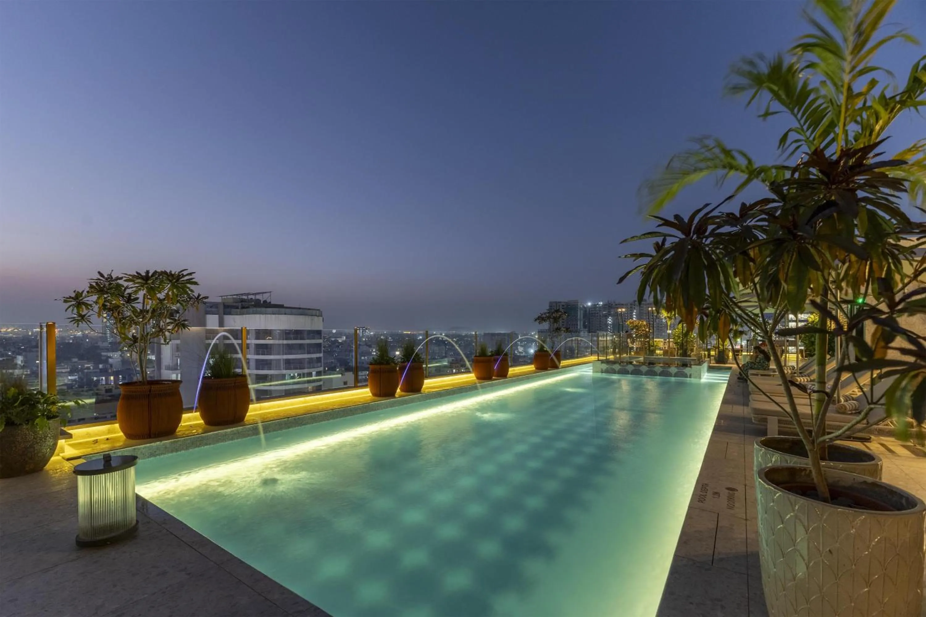 Restaurant/places to eat in Radisson Blu Hotel Pune Kharadi