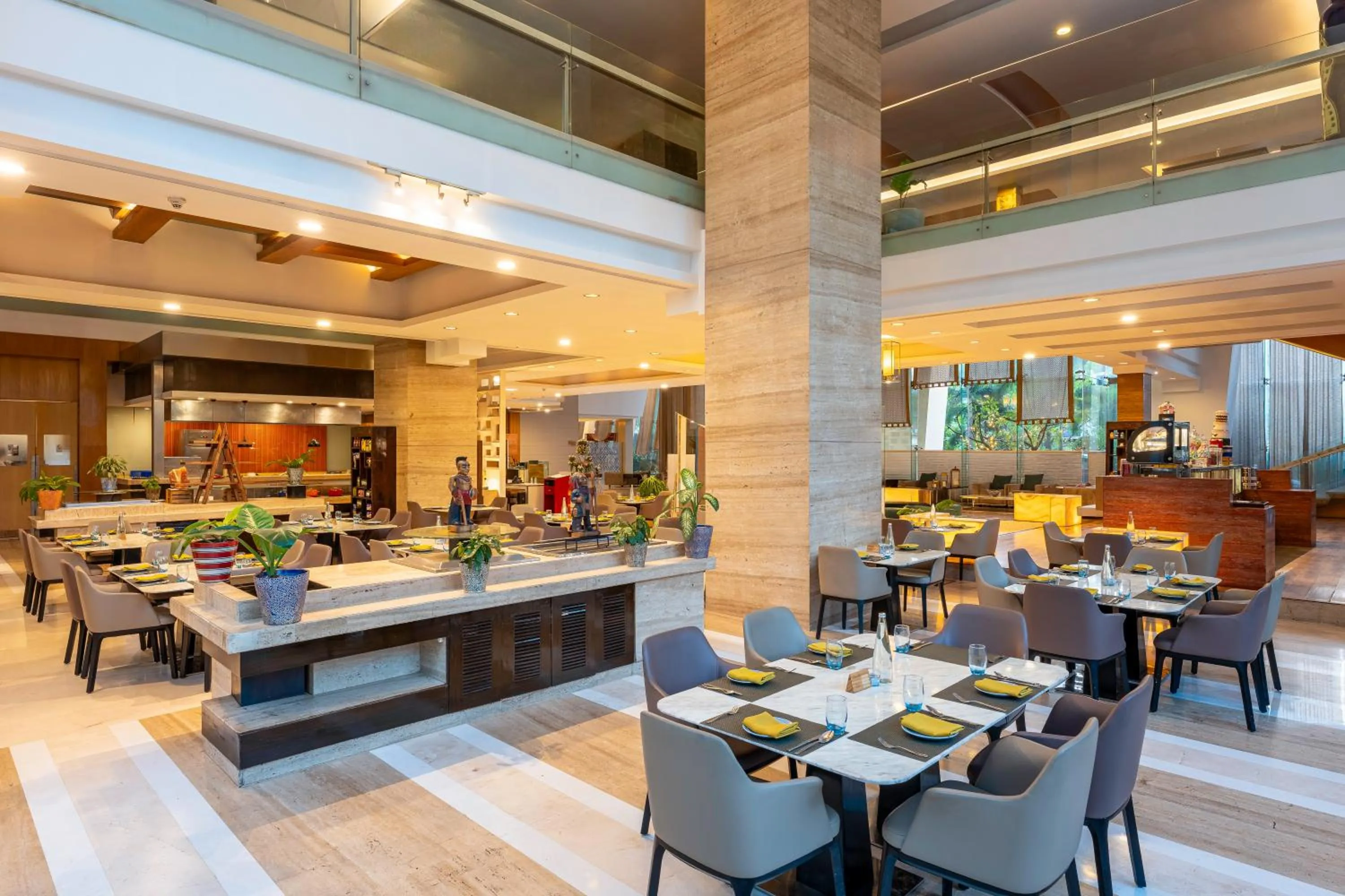 Restaurant/places to eat in Radisson Blu Hotel Pune Kharadi