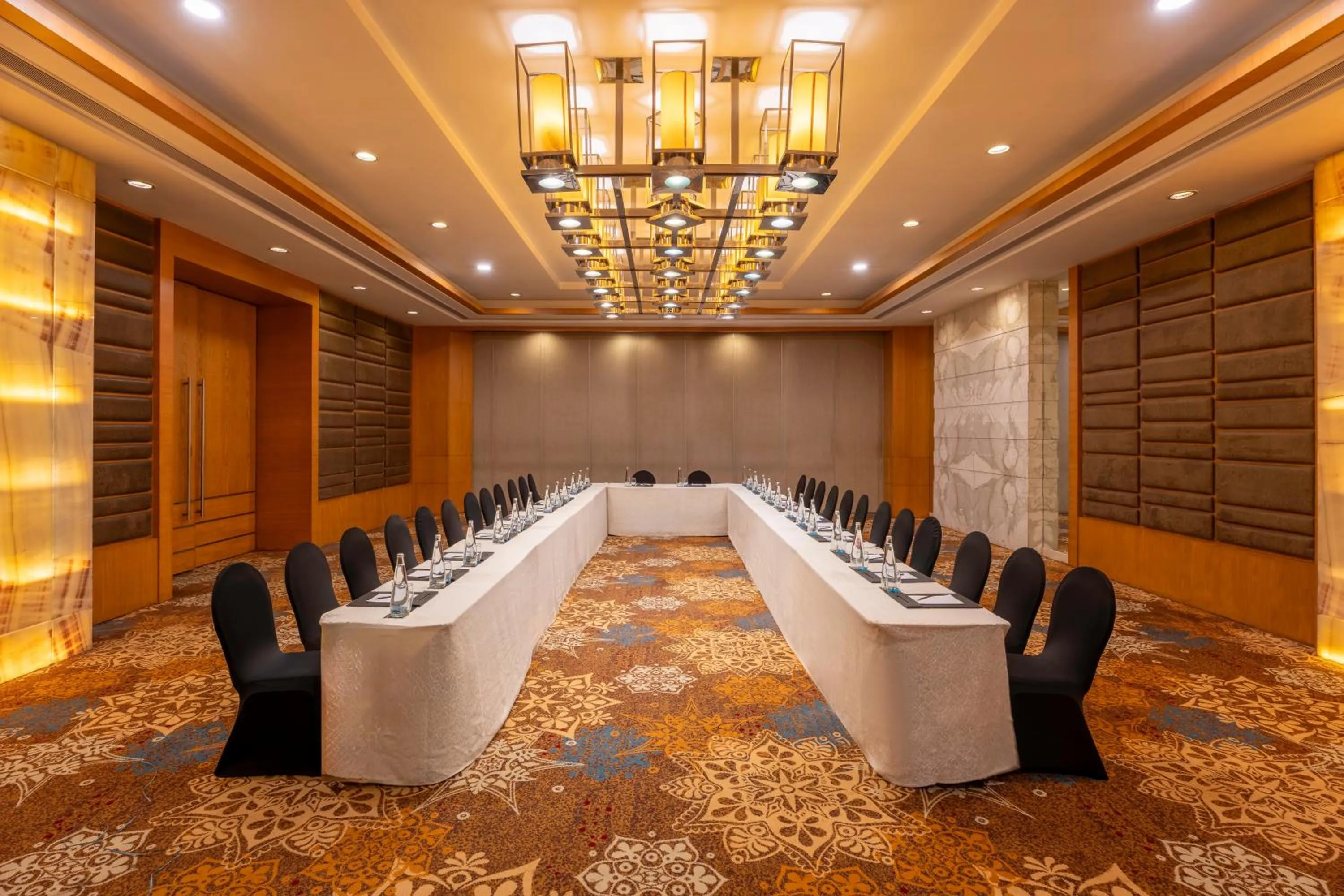 Meeting/conference room in Radisson Blu Hotel Pune Kharadi