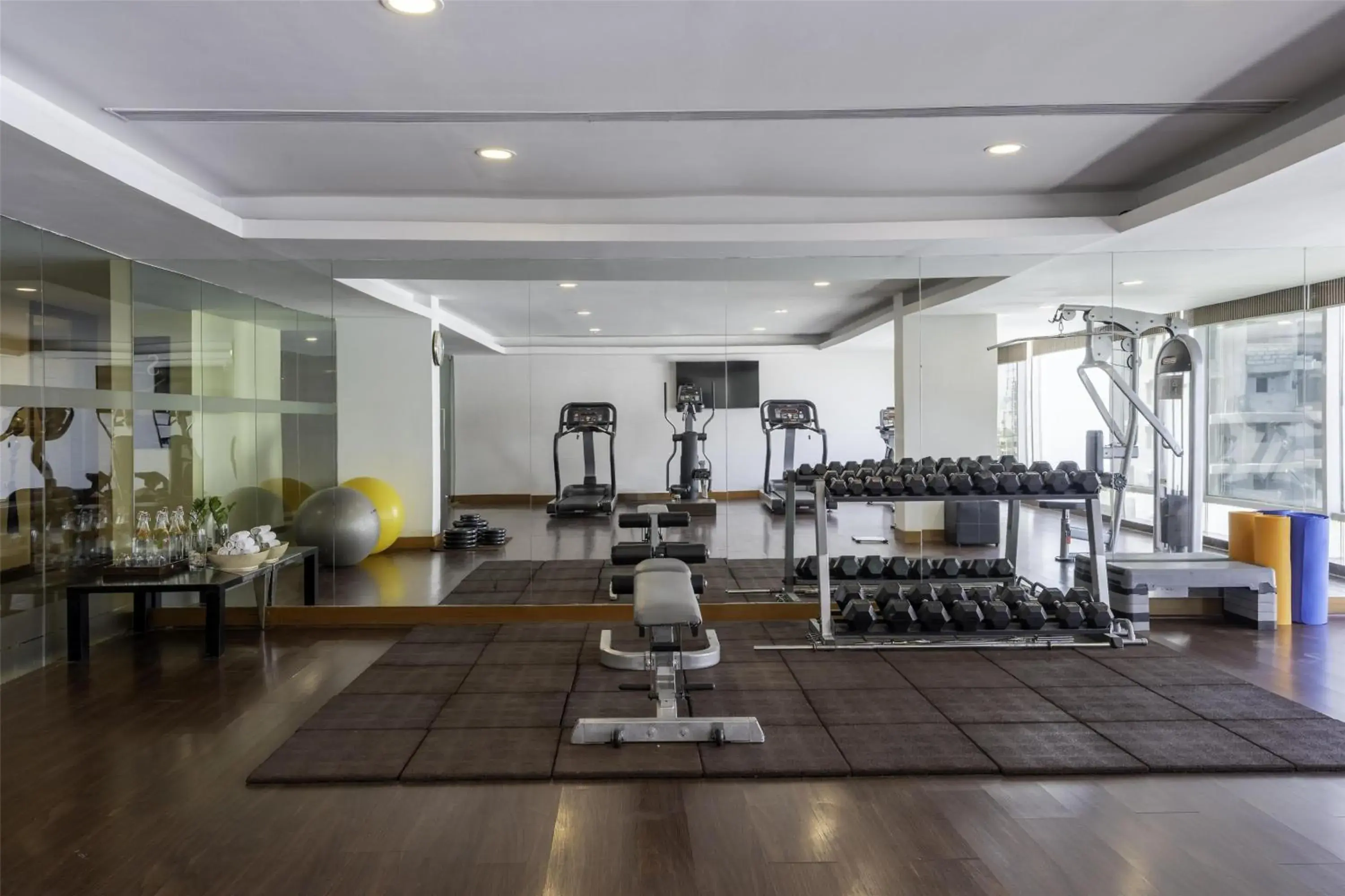 Fitness centre/facilities in Radisson Blu Hotel Pune Kharadi Fitness centre/facilities in Radisson Blu Hotel Pune Kharadi