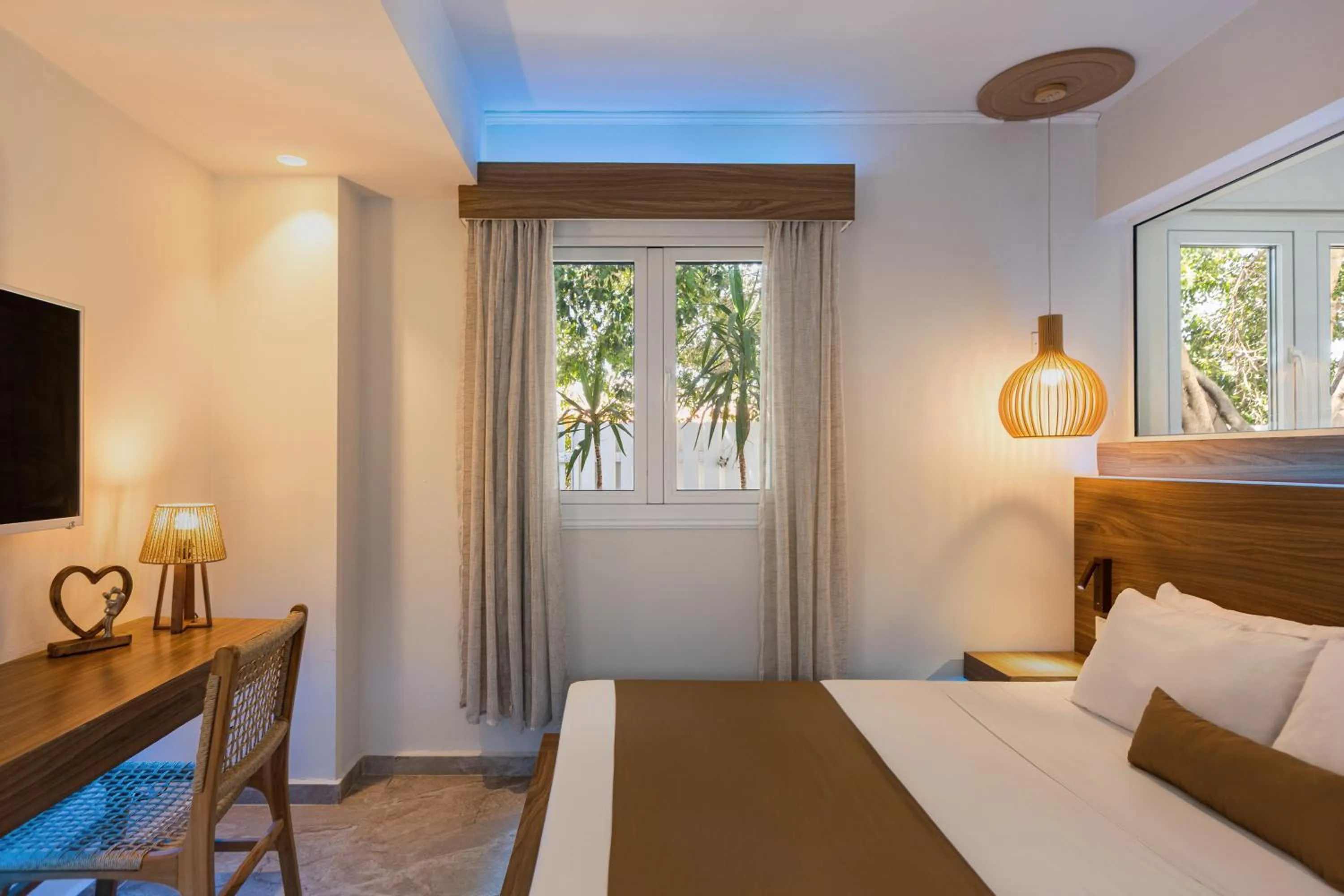 Bedroom, Bed in So White Beach Resort