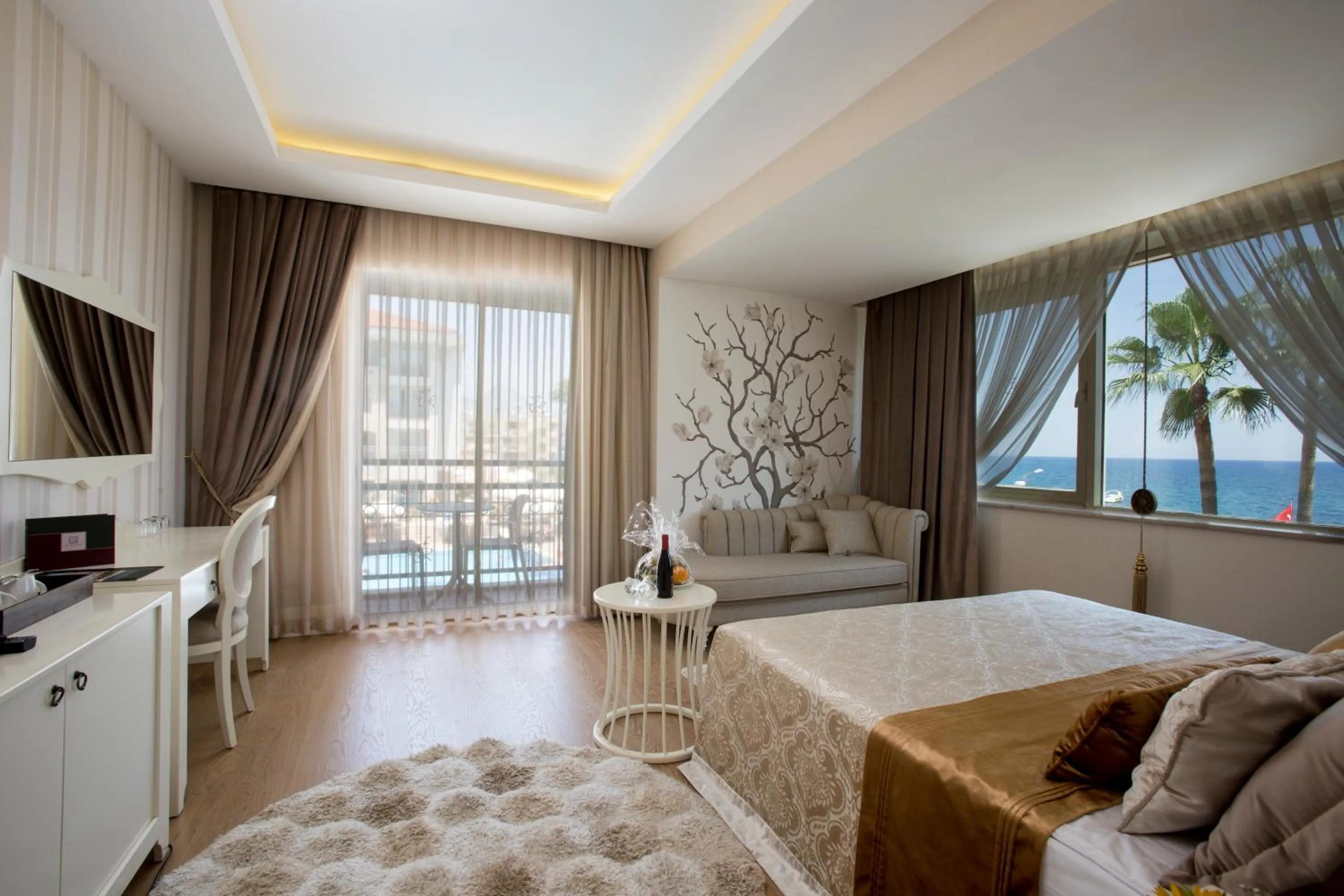 Sea view, Bed in Fame Residence Kemer & Spa