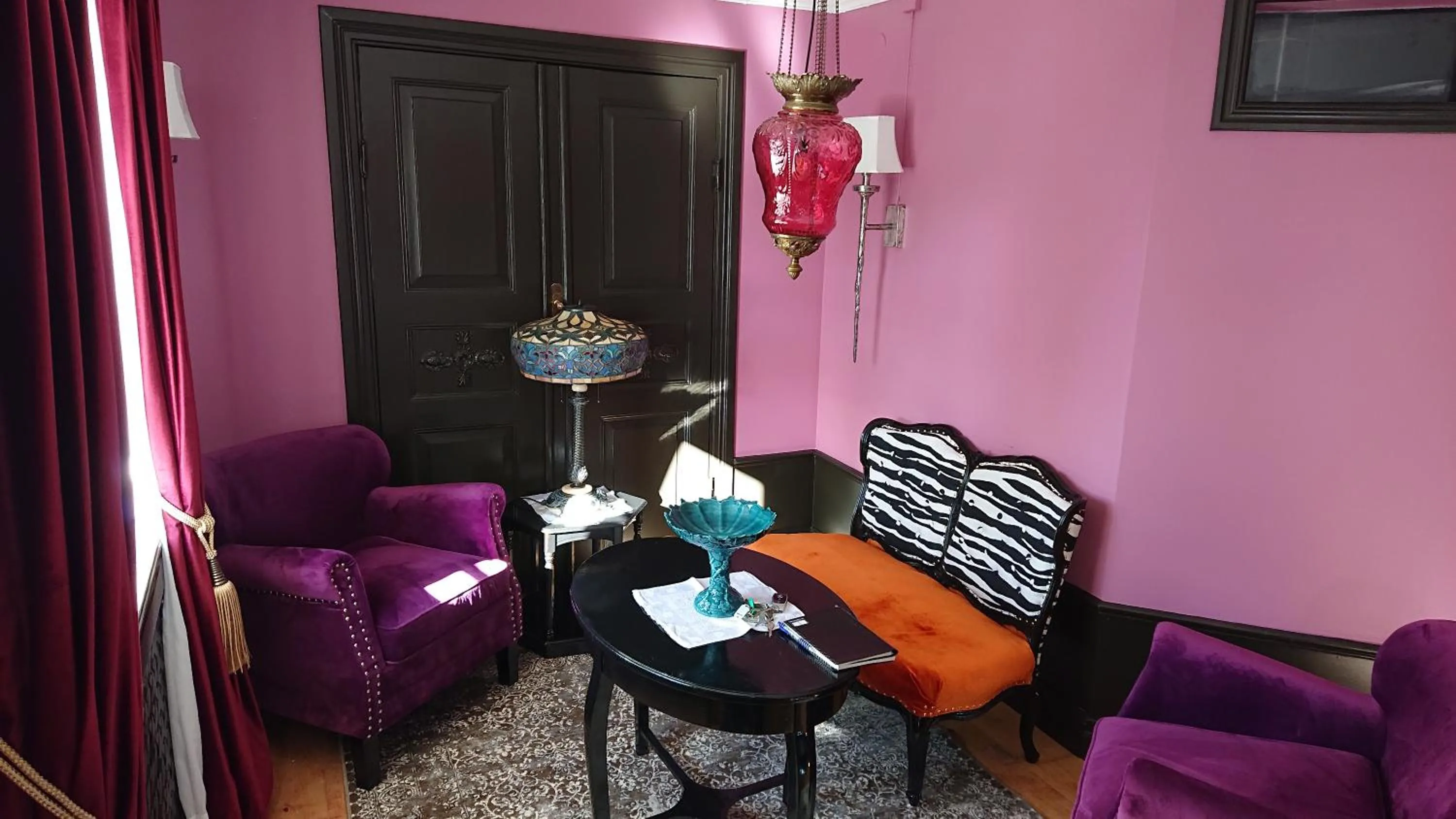 Garvaregården Hotel , B&B och Café