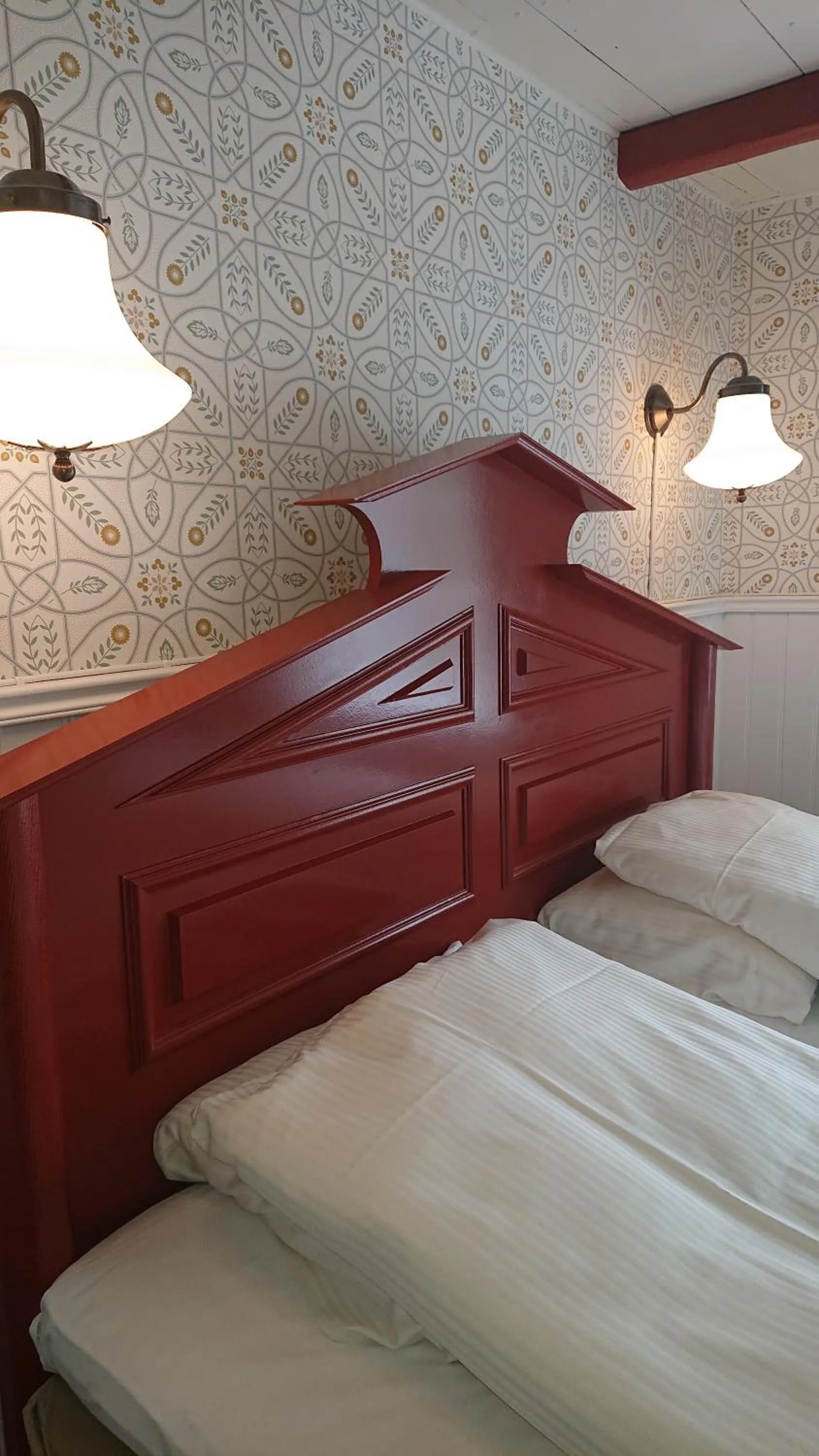 Bed in Garvaregården Hotel , B&B och Café