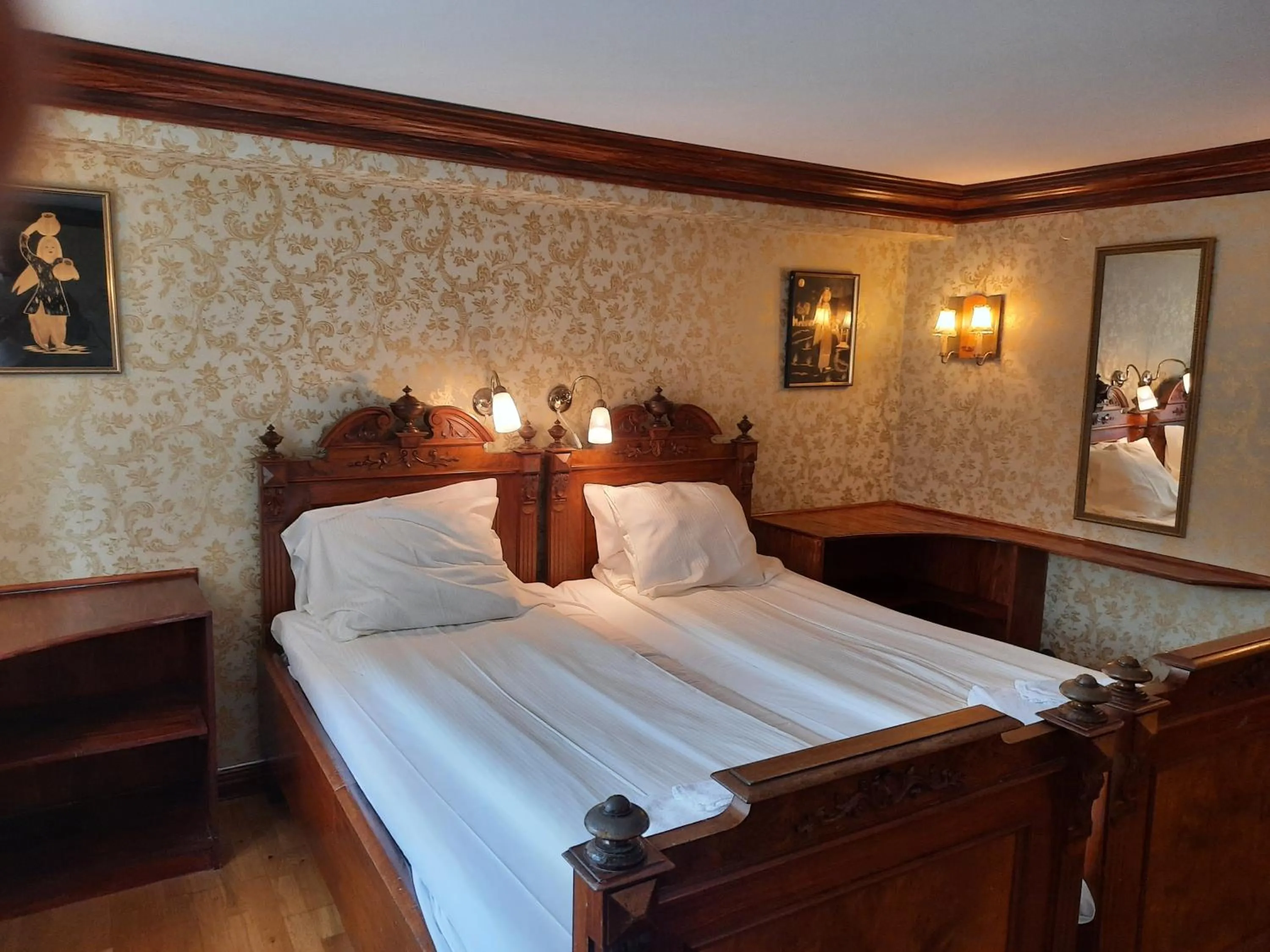 Bedroom, Bed in Garvaregården Hotel , B&B och Café