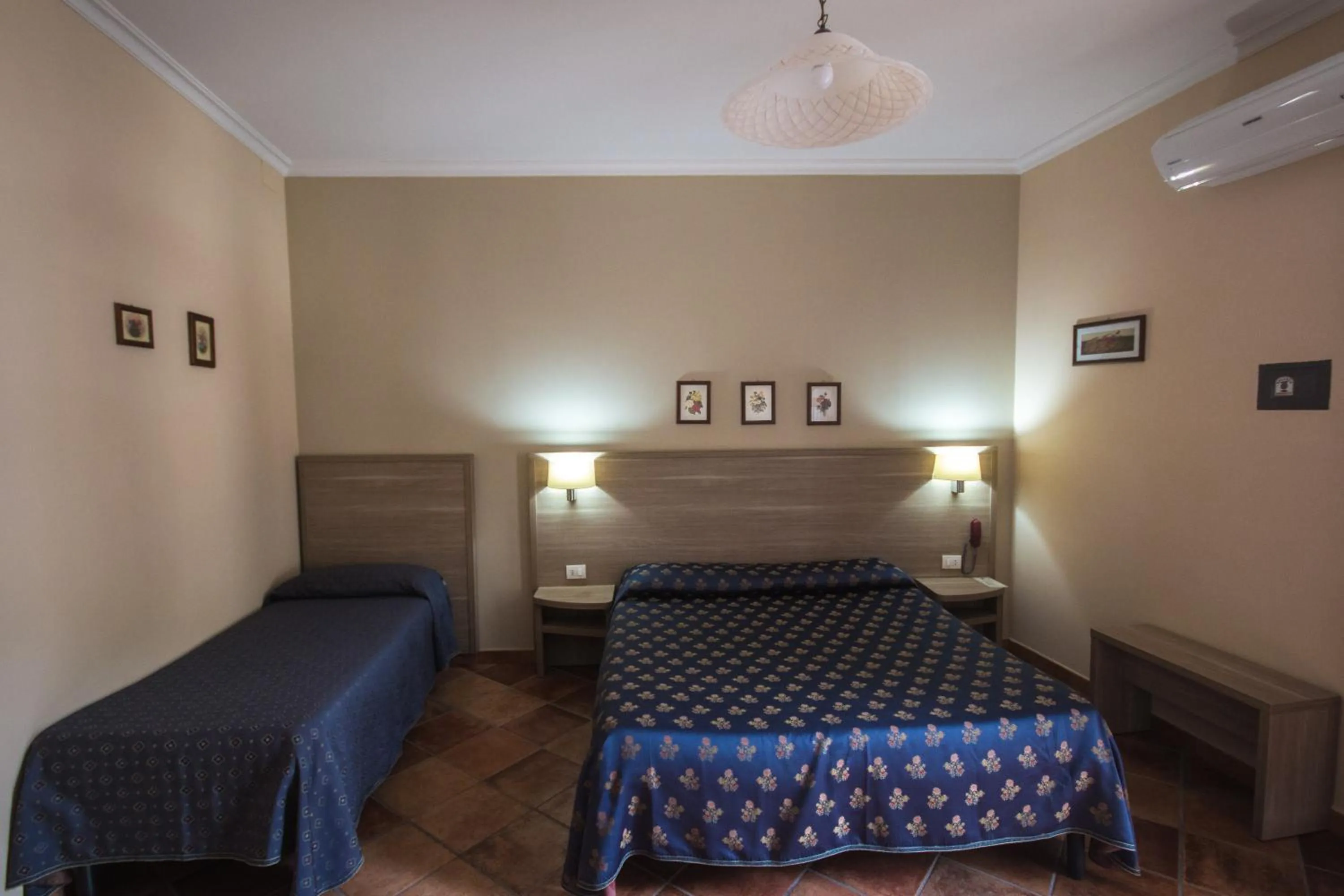 Bed in Albergo Penza