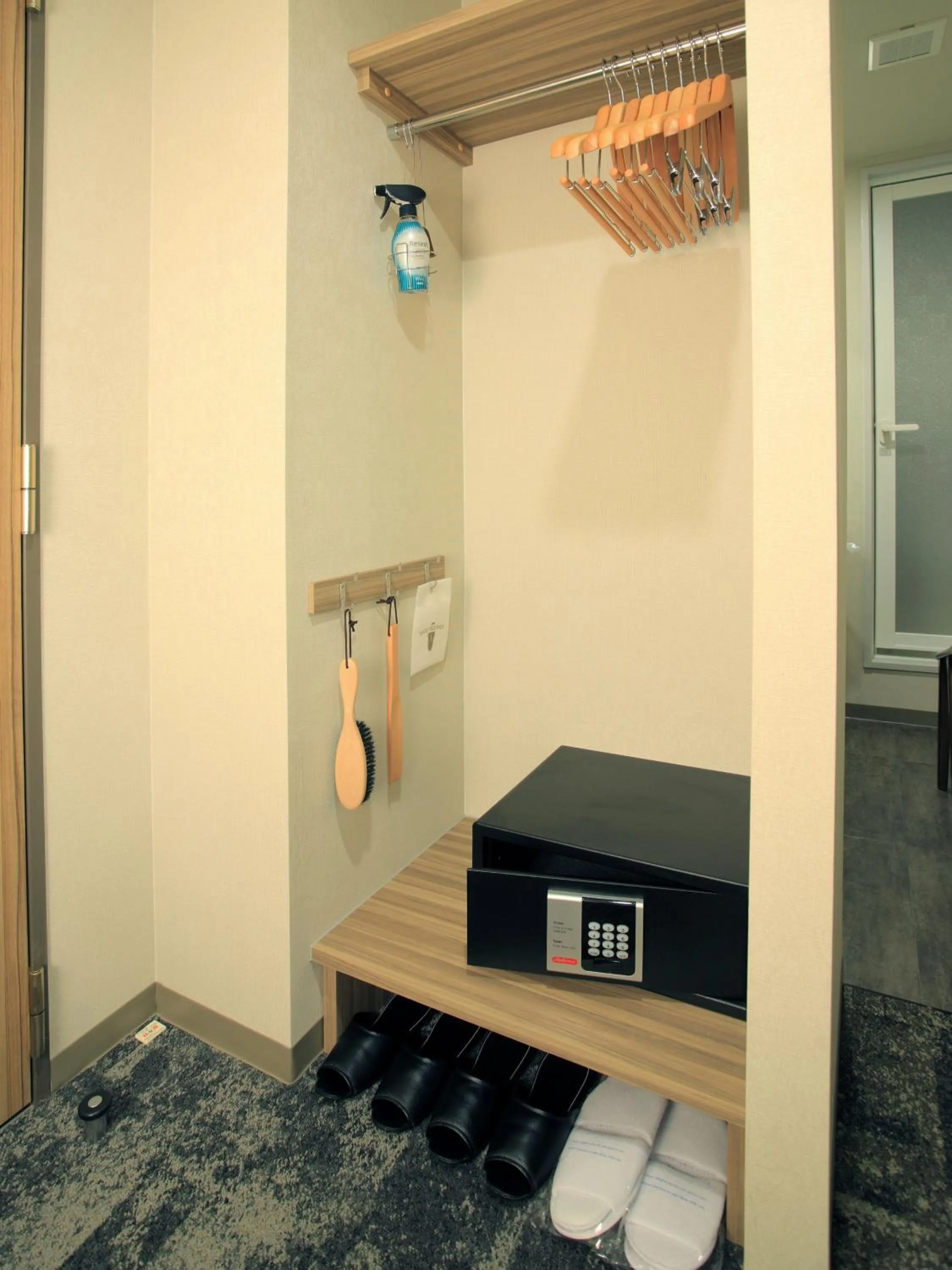 Photo of the whole room in Hotel Elcient Kyoto Hachijoguchi