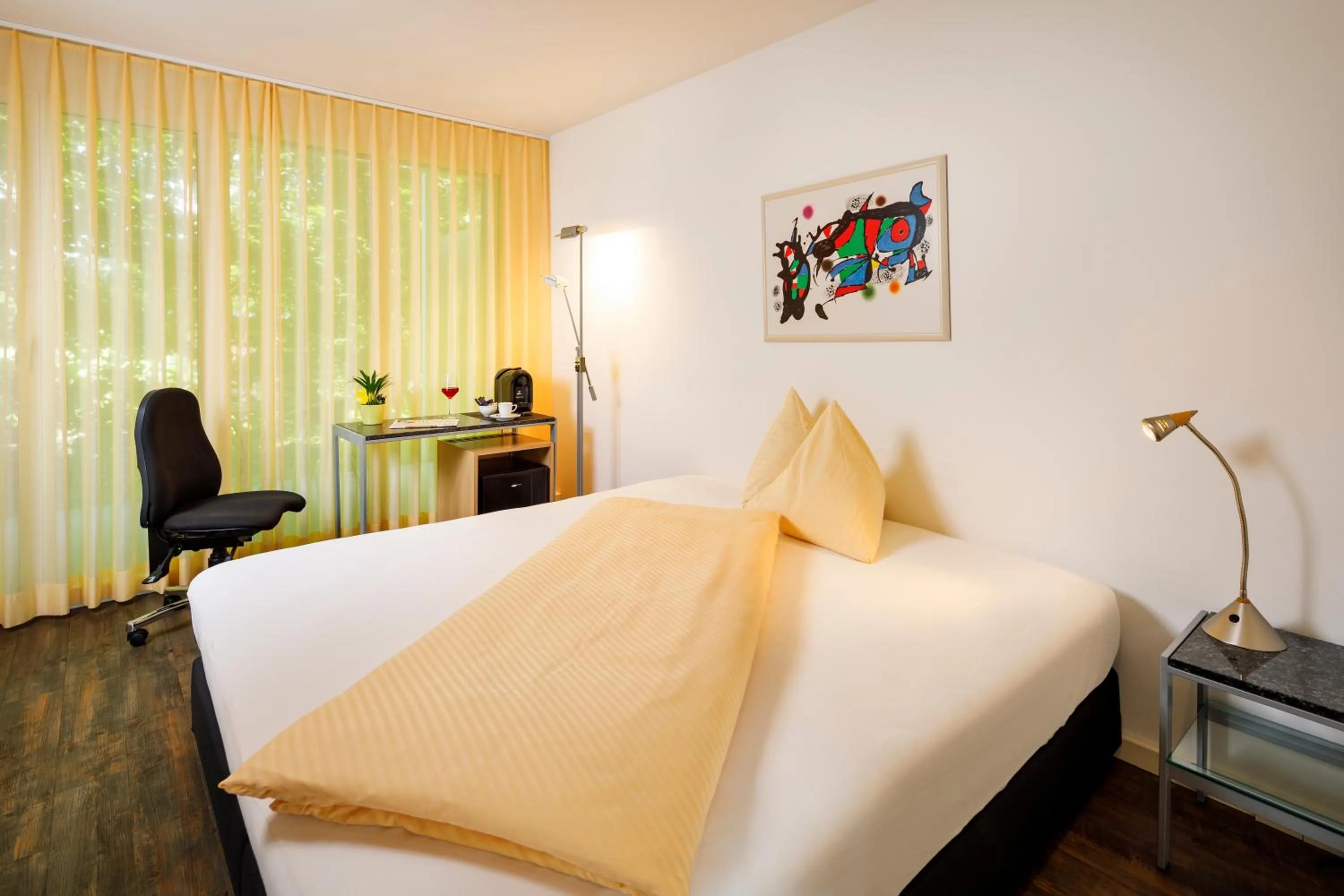 Bedroom, Bed in Seehotel Beinwil am See Swiss Quality