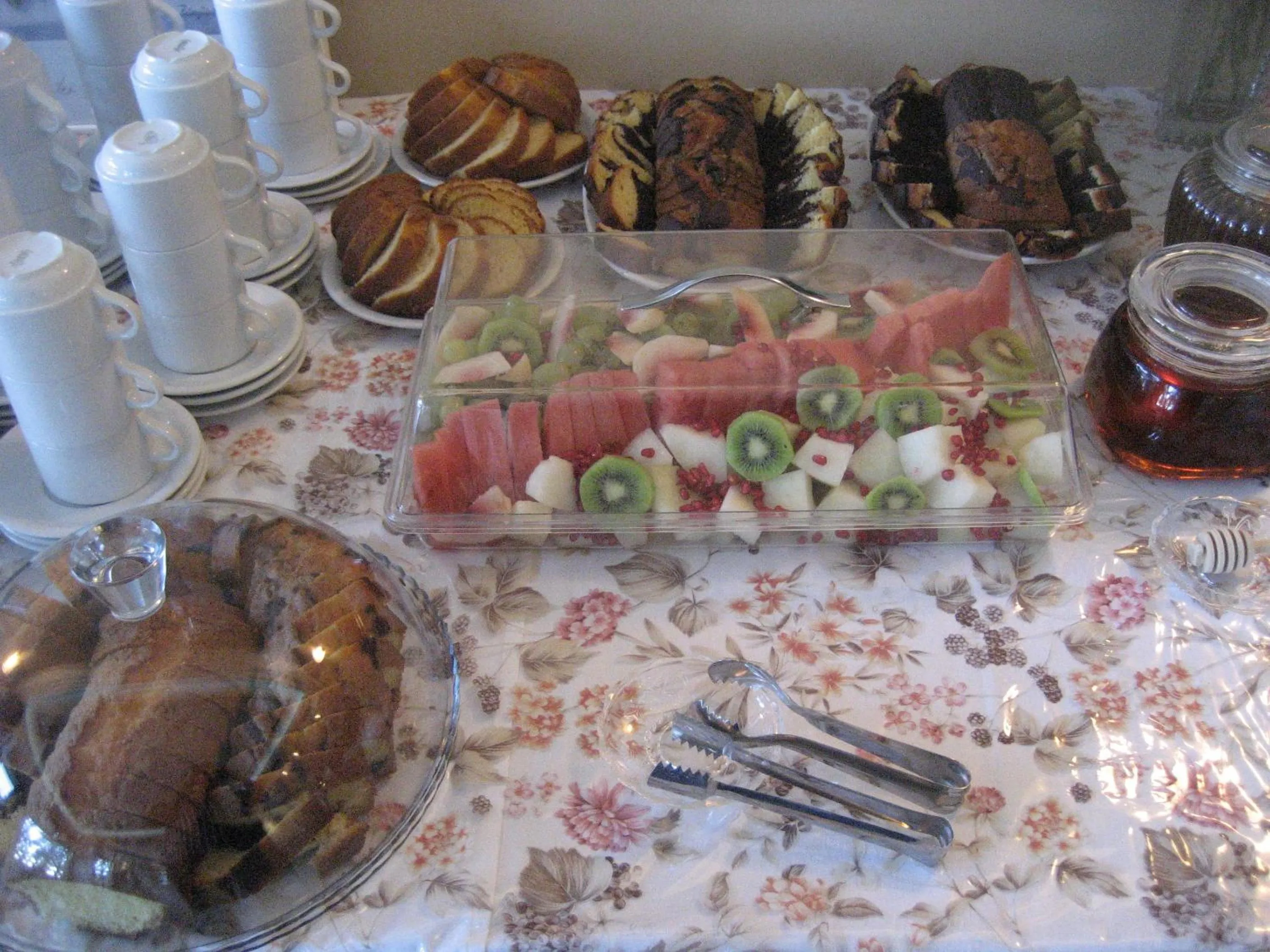 Continental breakfast in Kyveli Hotel Apartments