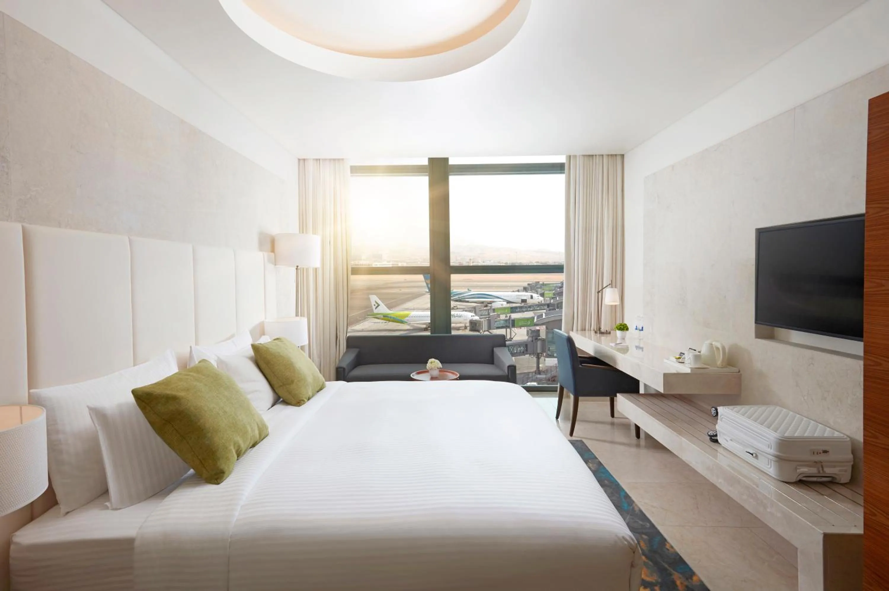 Bedroom, Bed in Aerotel Muscat - Airport Transit Hotel